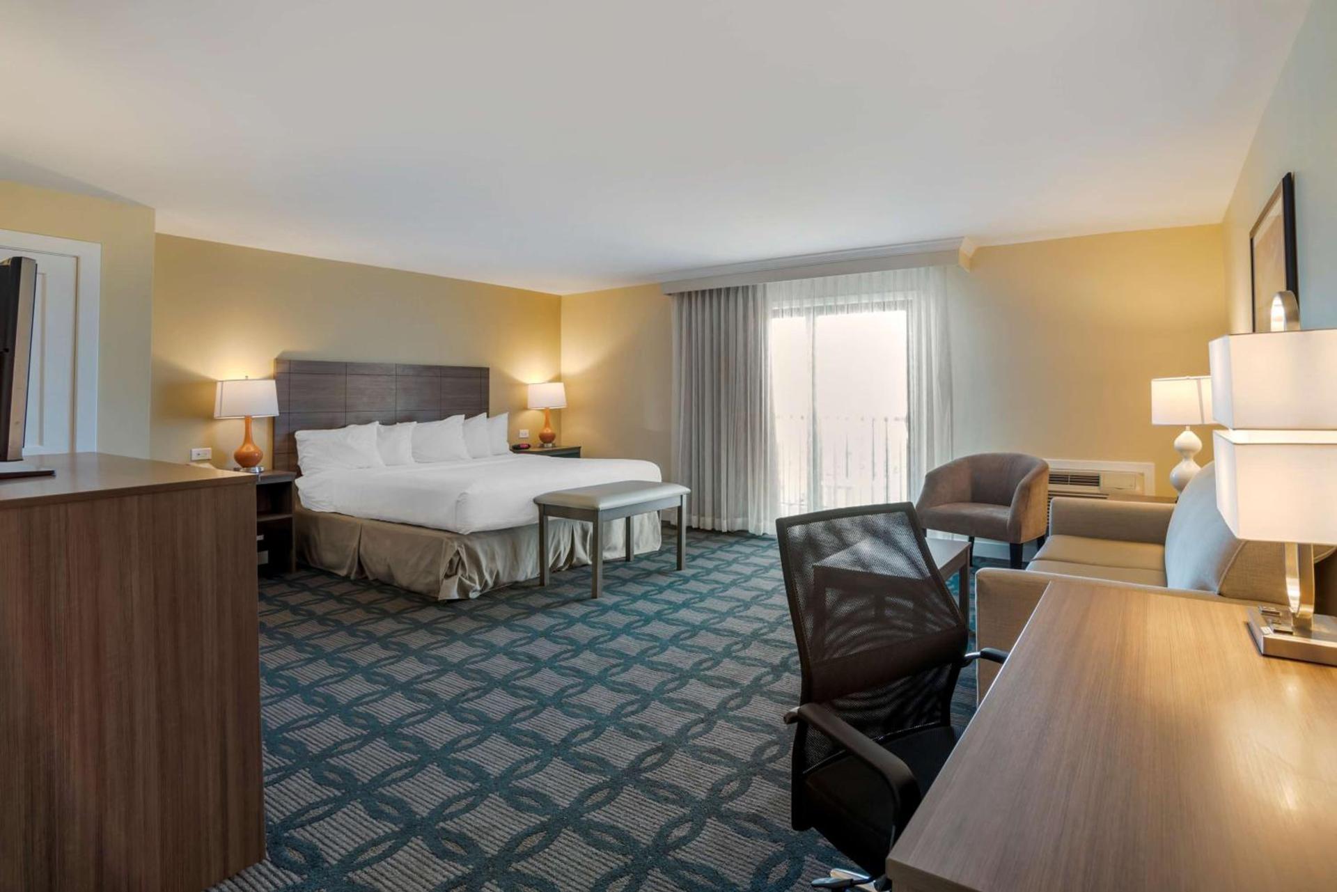 Best Western Plus Ocean City photo 14