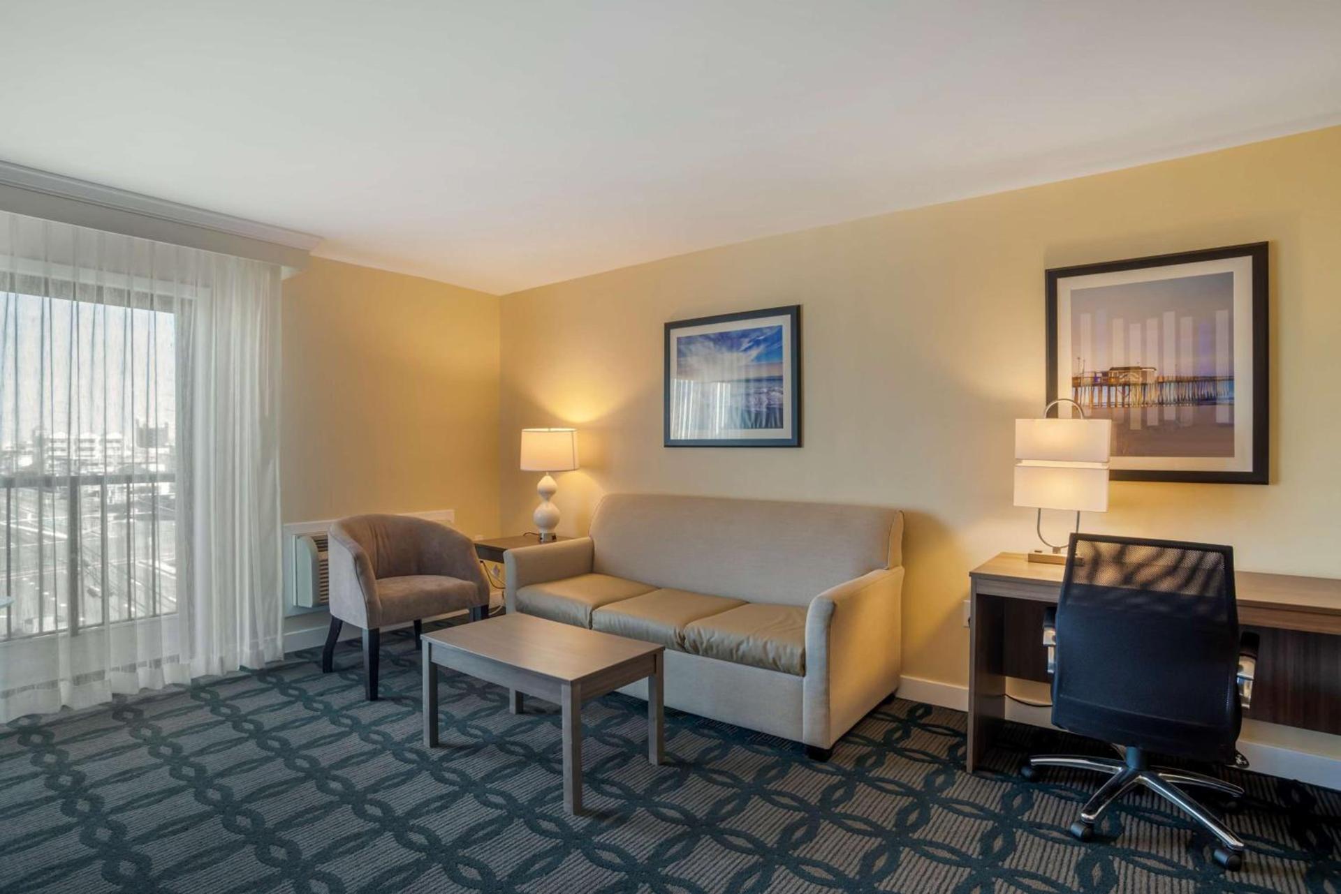 Best Western Plus Ocean City photo 15