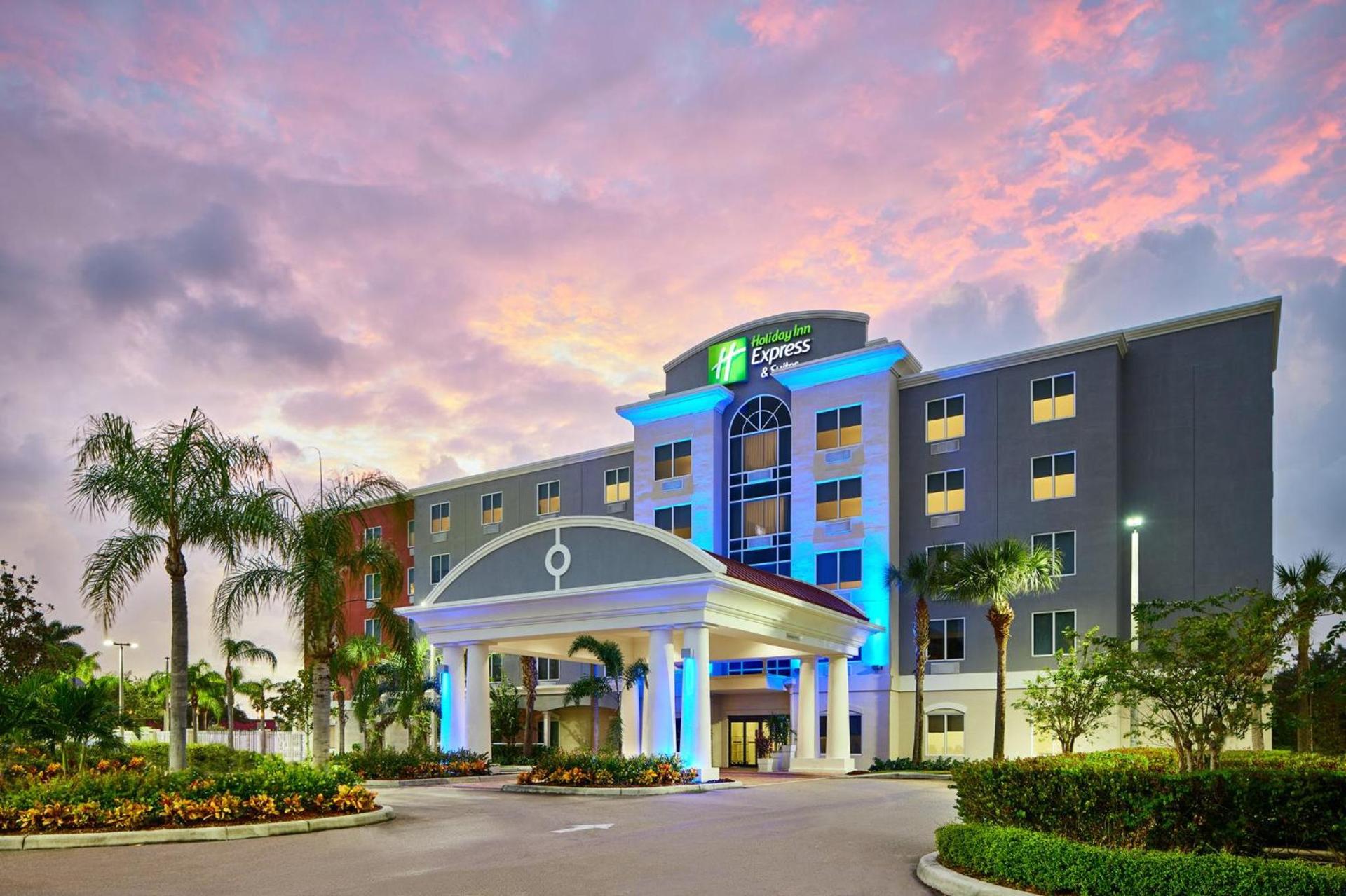 Holiday Inn Express Hotel & Suites Port St. Lucie West by IHG — hotel in Port Saint Lucie