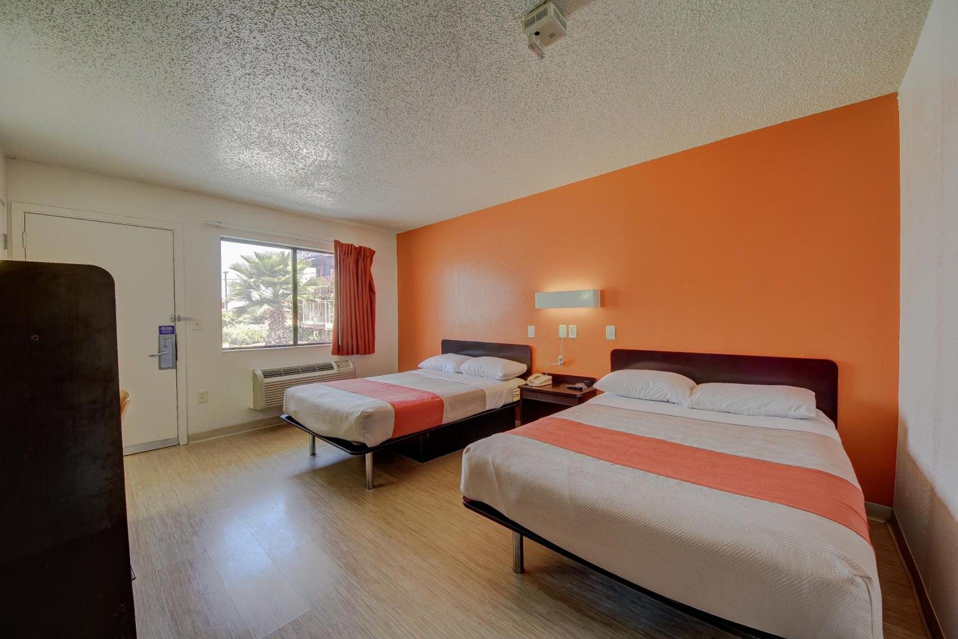 Motel 6-San Antonio, TX - Fort Sam Houston photo 19