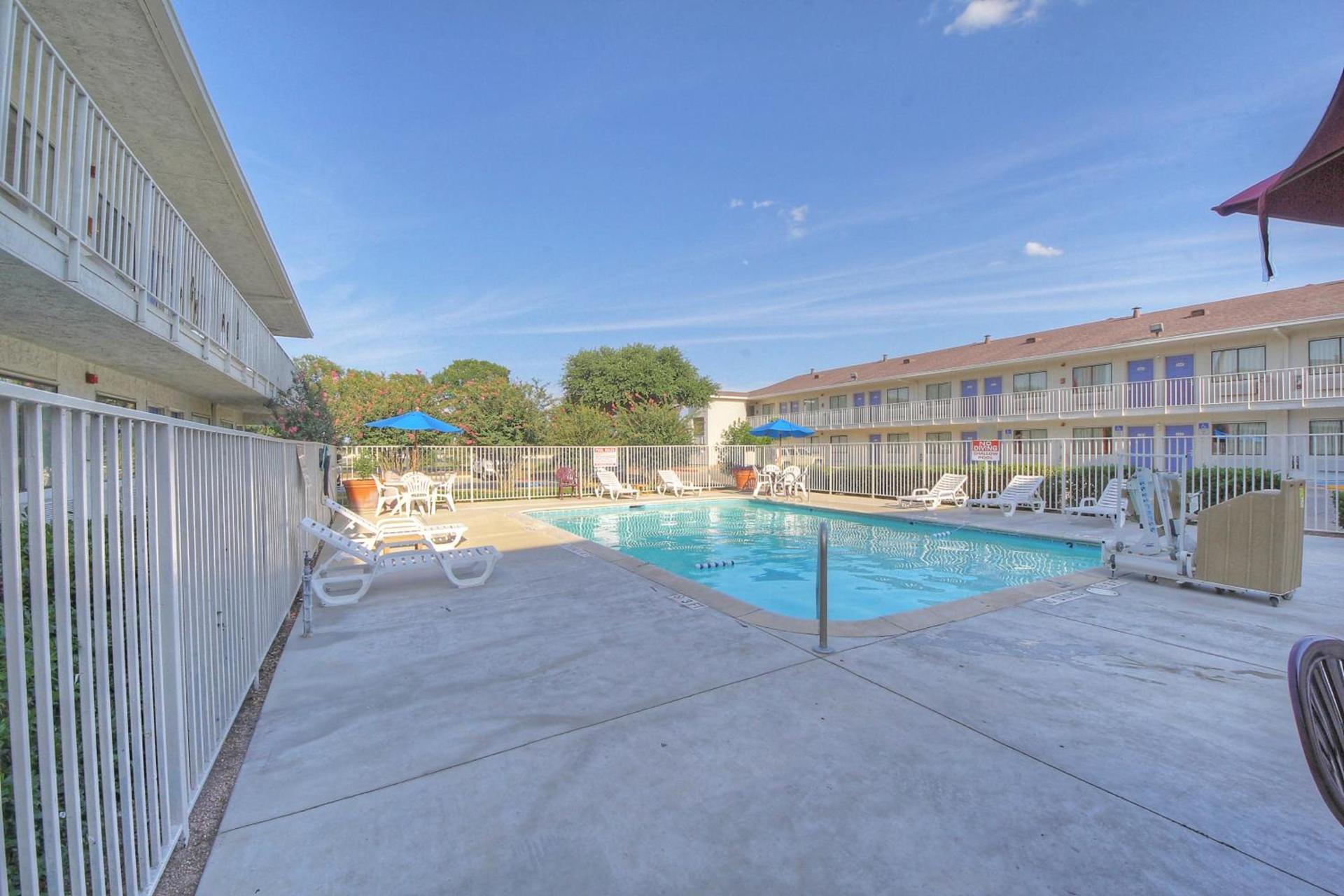 Motel 6 San Antonio, Tx Six Flags Fiesta TX - La Cantera Area photo 7
