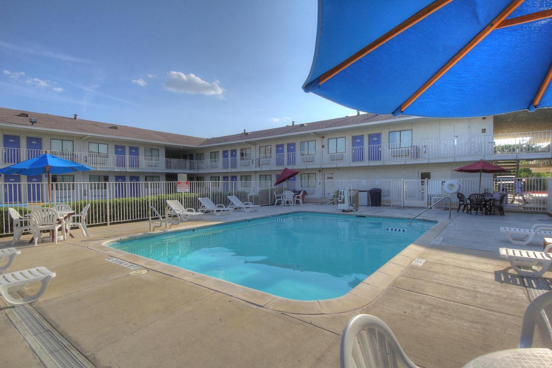 Motel 6 San Antonio, Tx Six Flags Fiesta TX - La Cantera Area photo 13