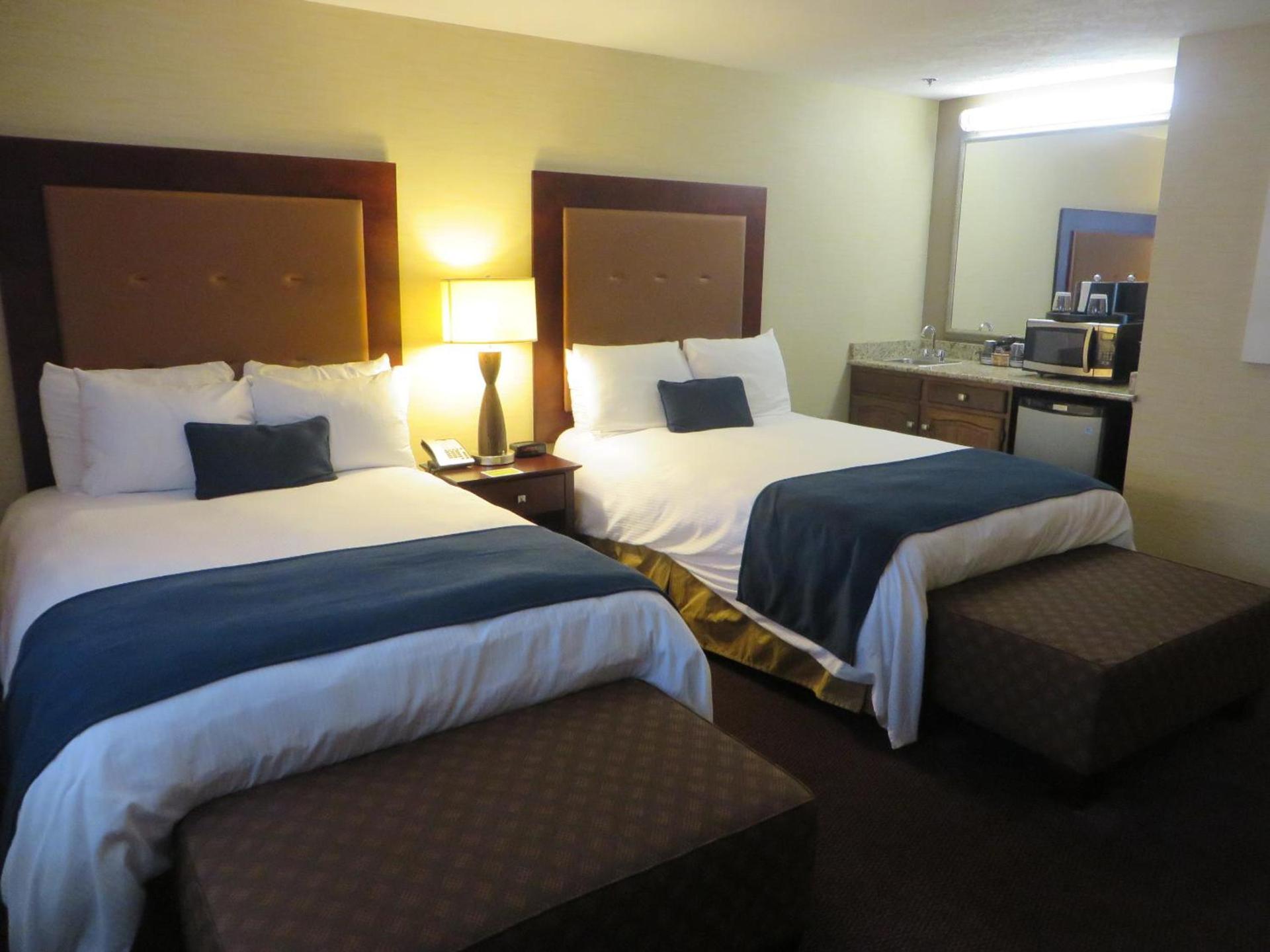 Ivy Court Inn and Suites photo 34