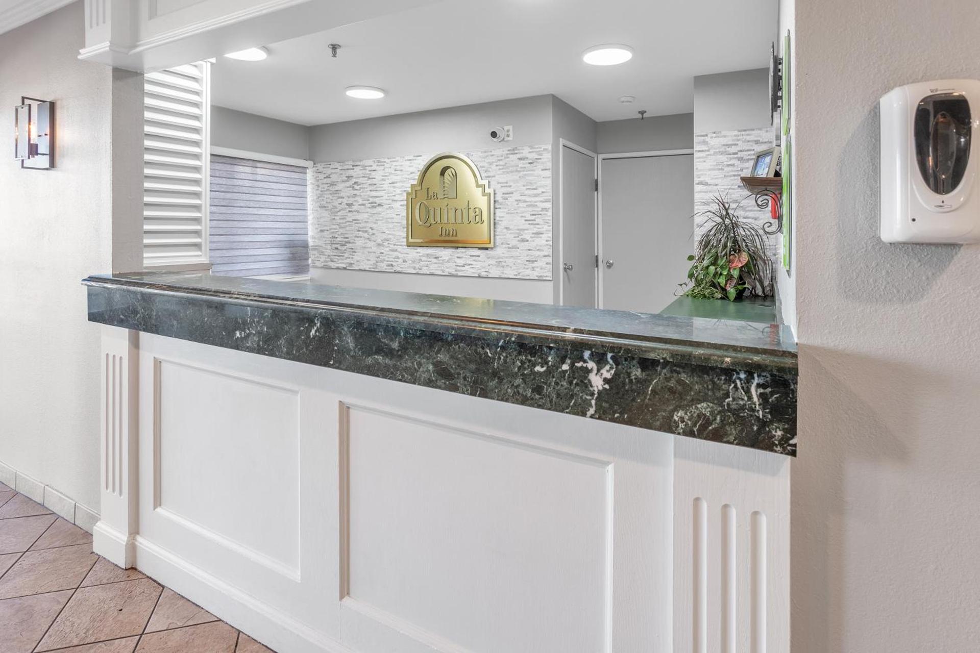 La Quinta Inn by Wyndham Cleveland Independence photo 19