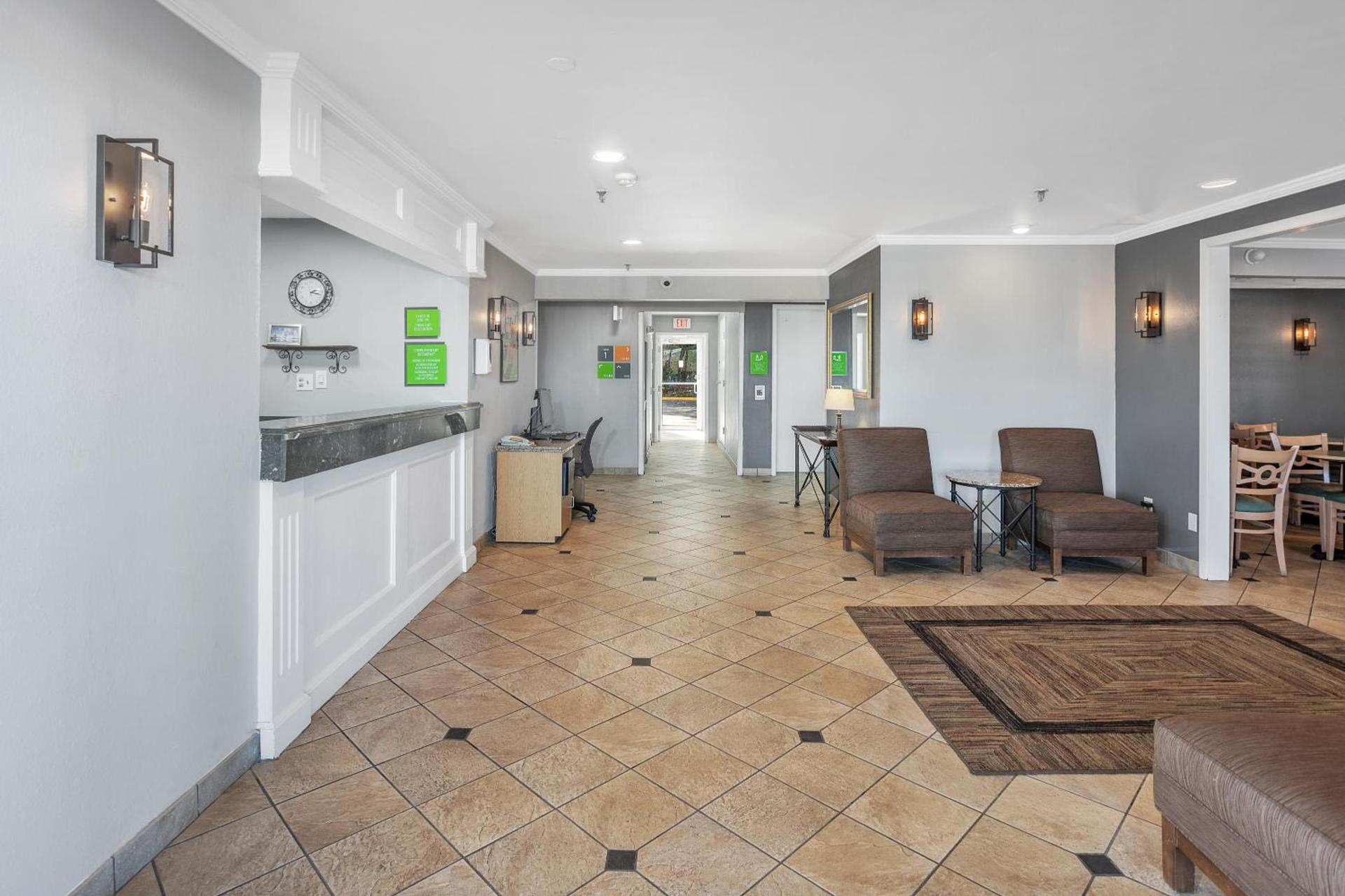 La Quinta Inn by Wyndham Cleveland Independence photo 15