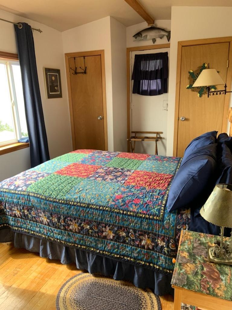 Alaska Adventure Cabins photo 33
