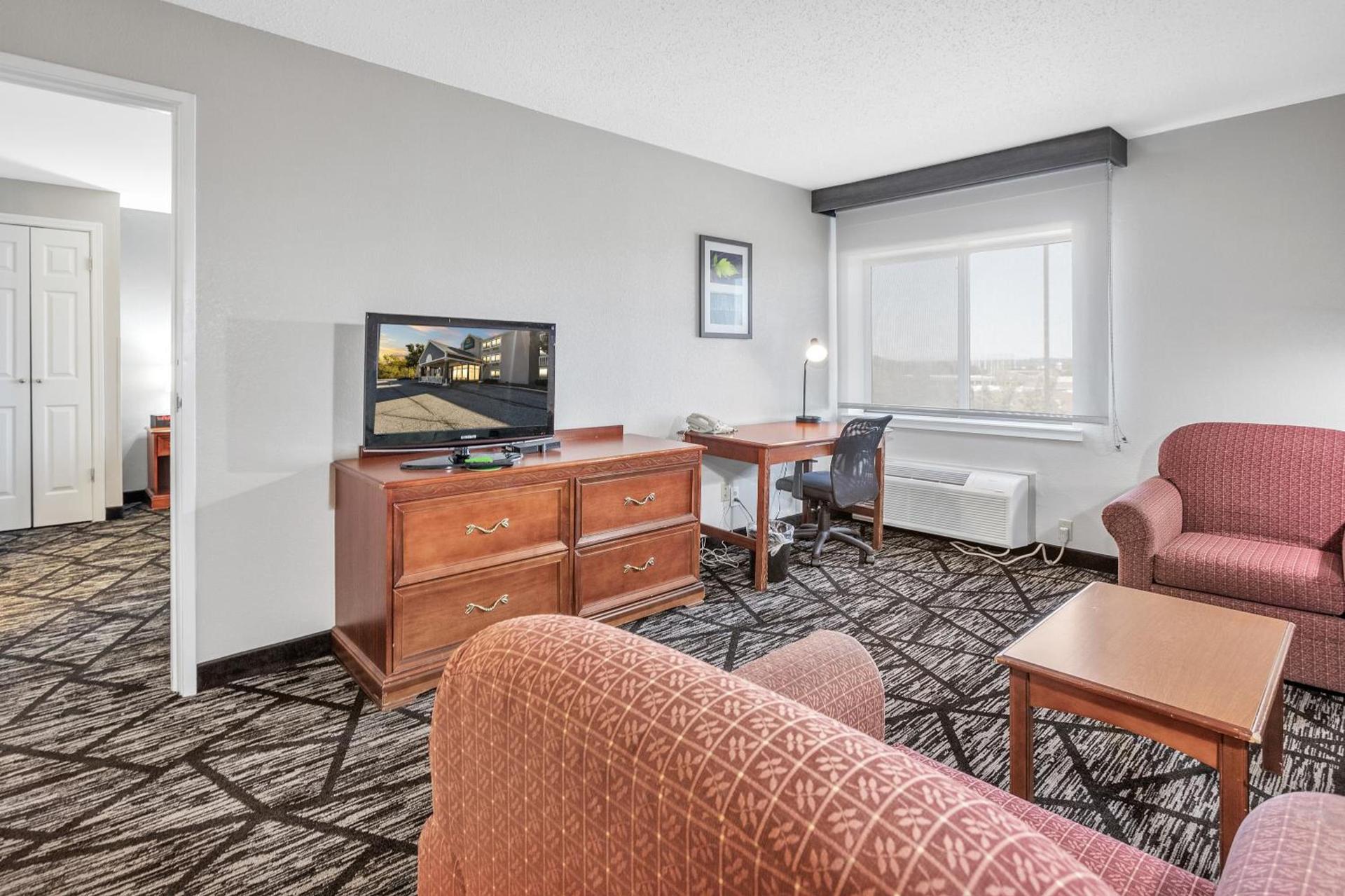 La Quinta Inn by Wyndham Cleveland Independence photo 28