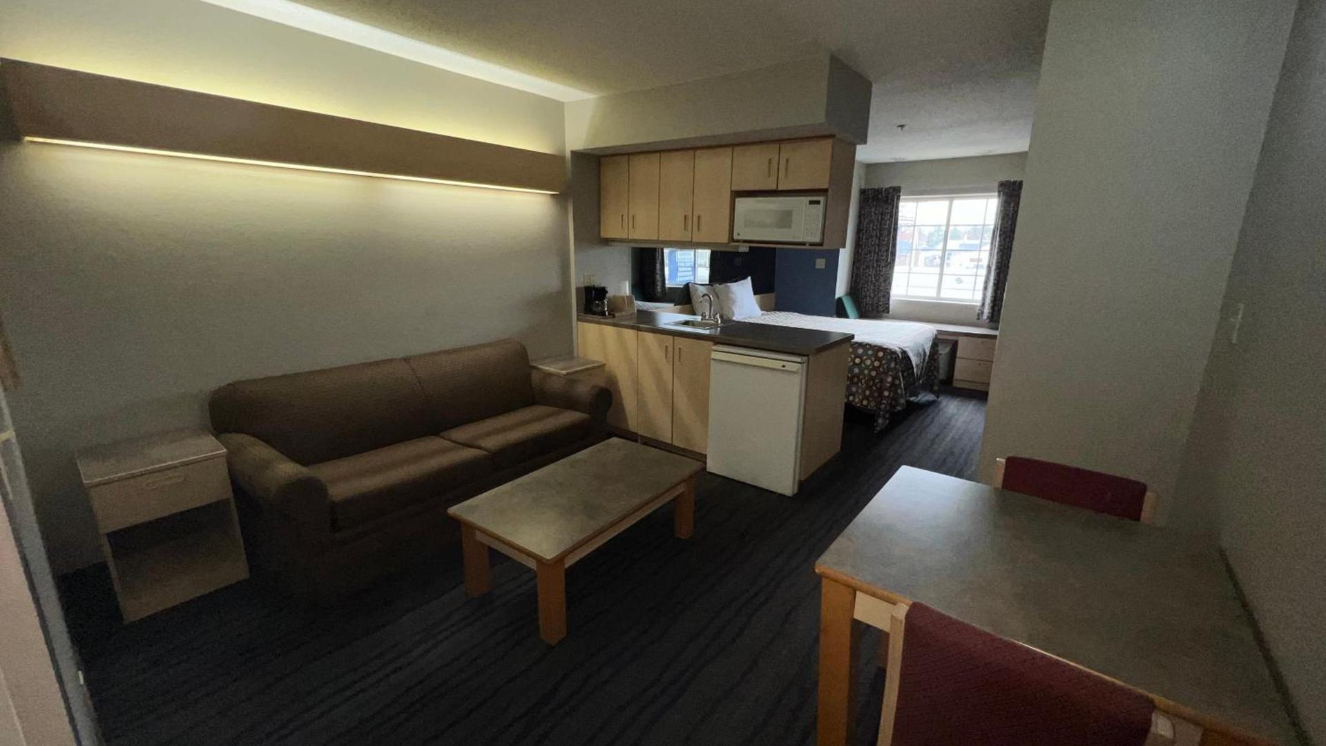 America's Best Value Inn and Suites - Jackson photo 20