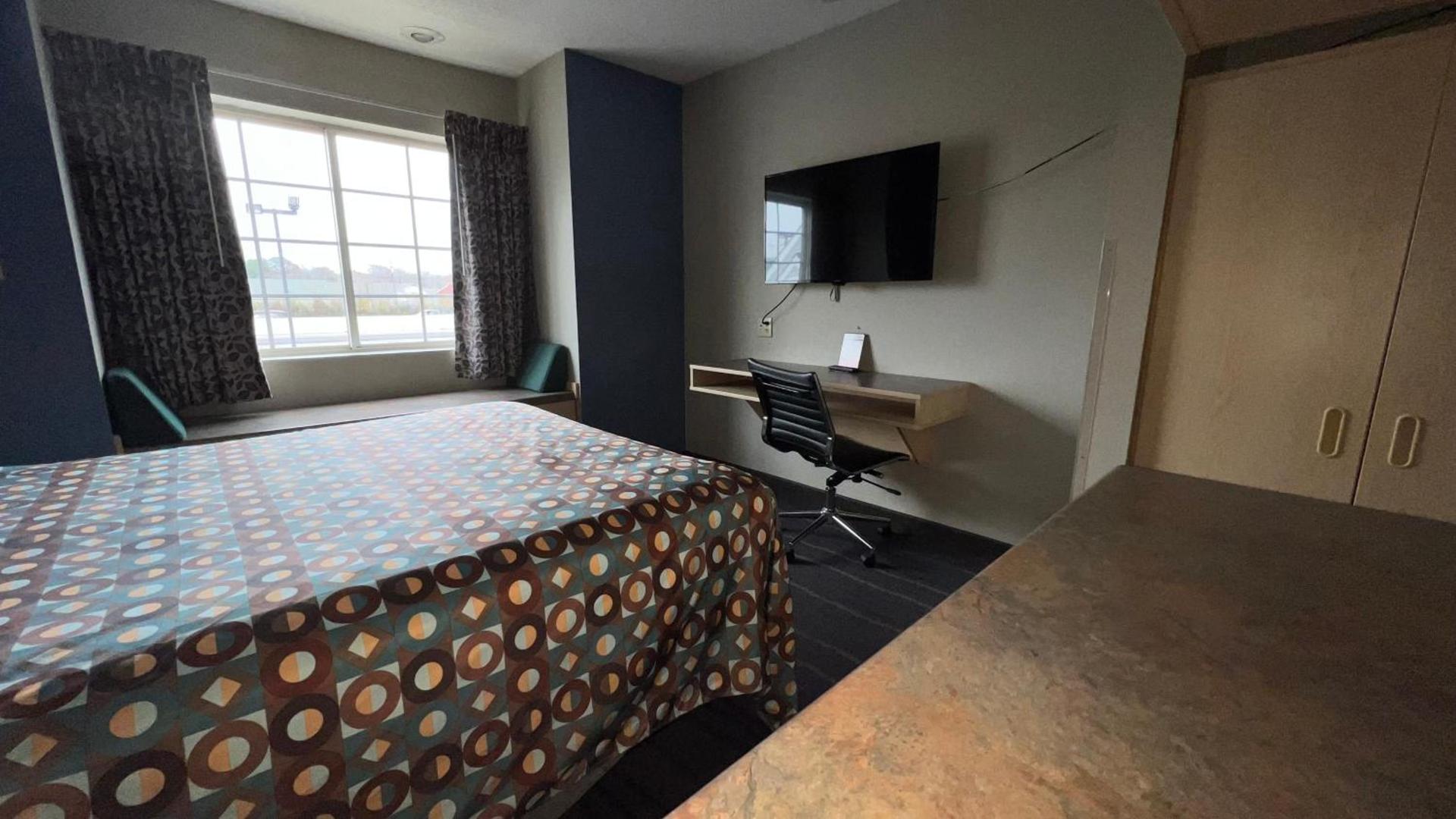 America's Best Value Inn and Suites - Jackson photo 22