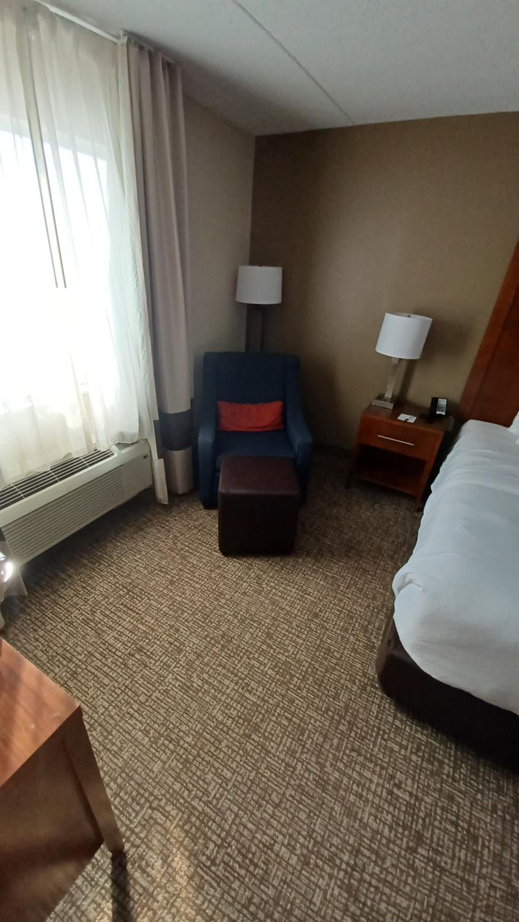 Wingate by Wyndham Pittsburgh New Stanton photo 34