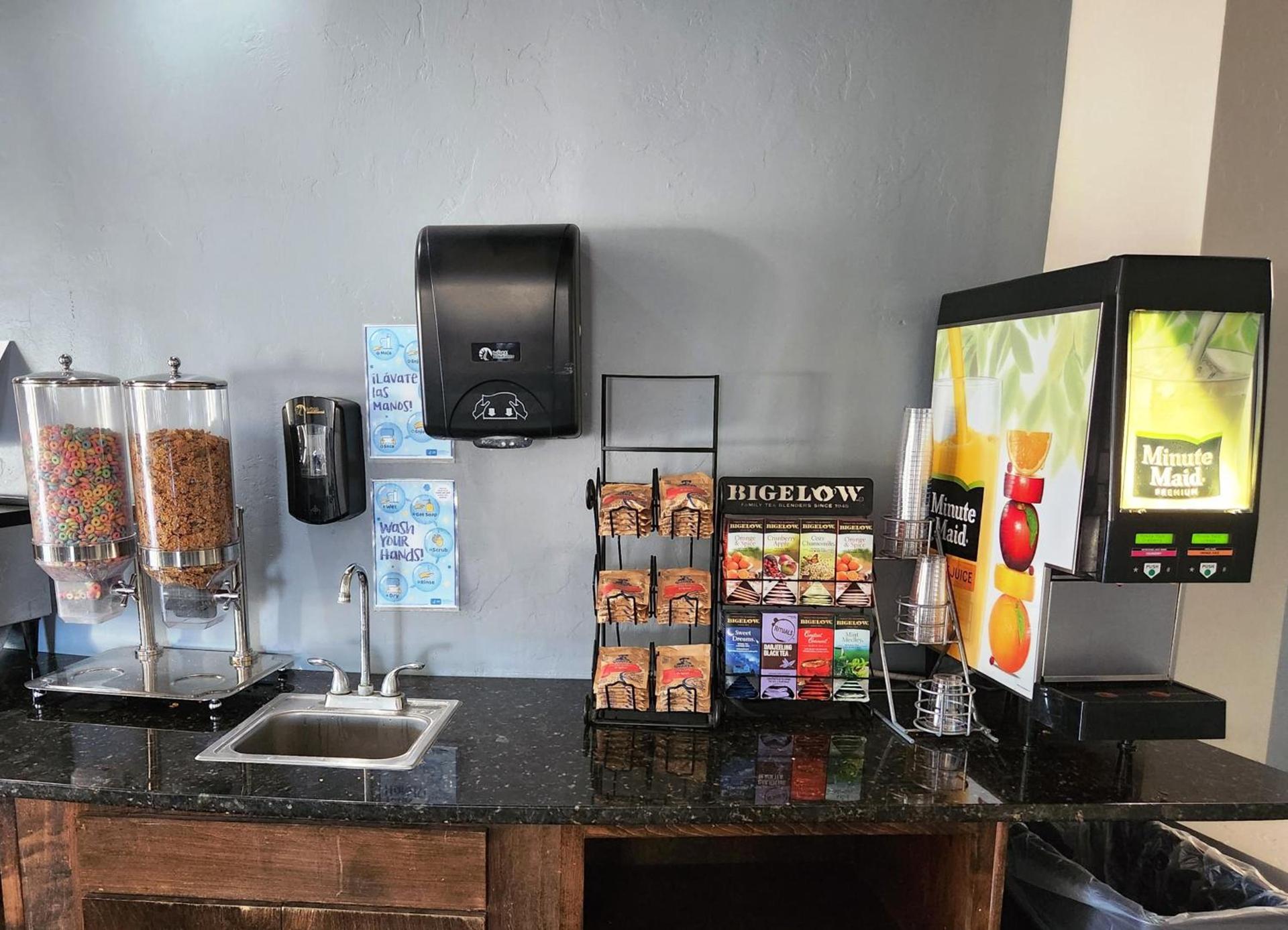 Red Lion Inn & Suites Tucson Downtown photo 32