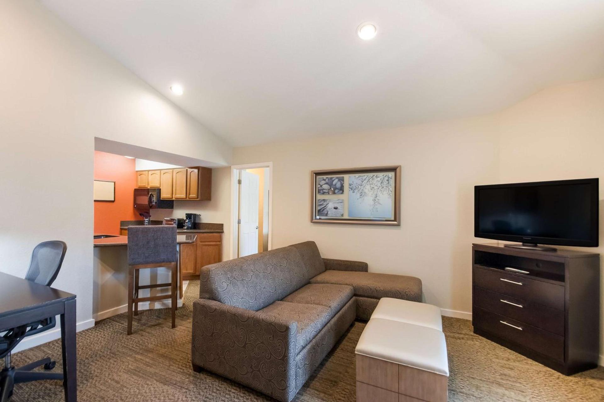 Sonesta ES Suites Dulles Airport photo 40