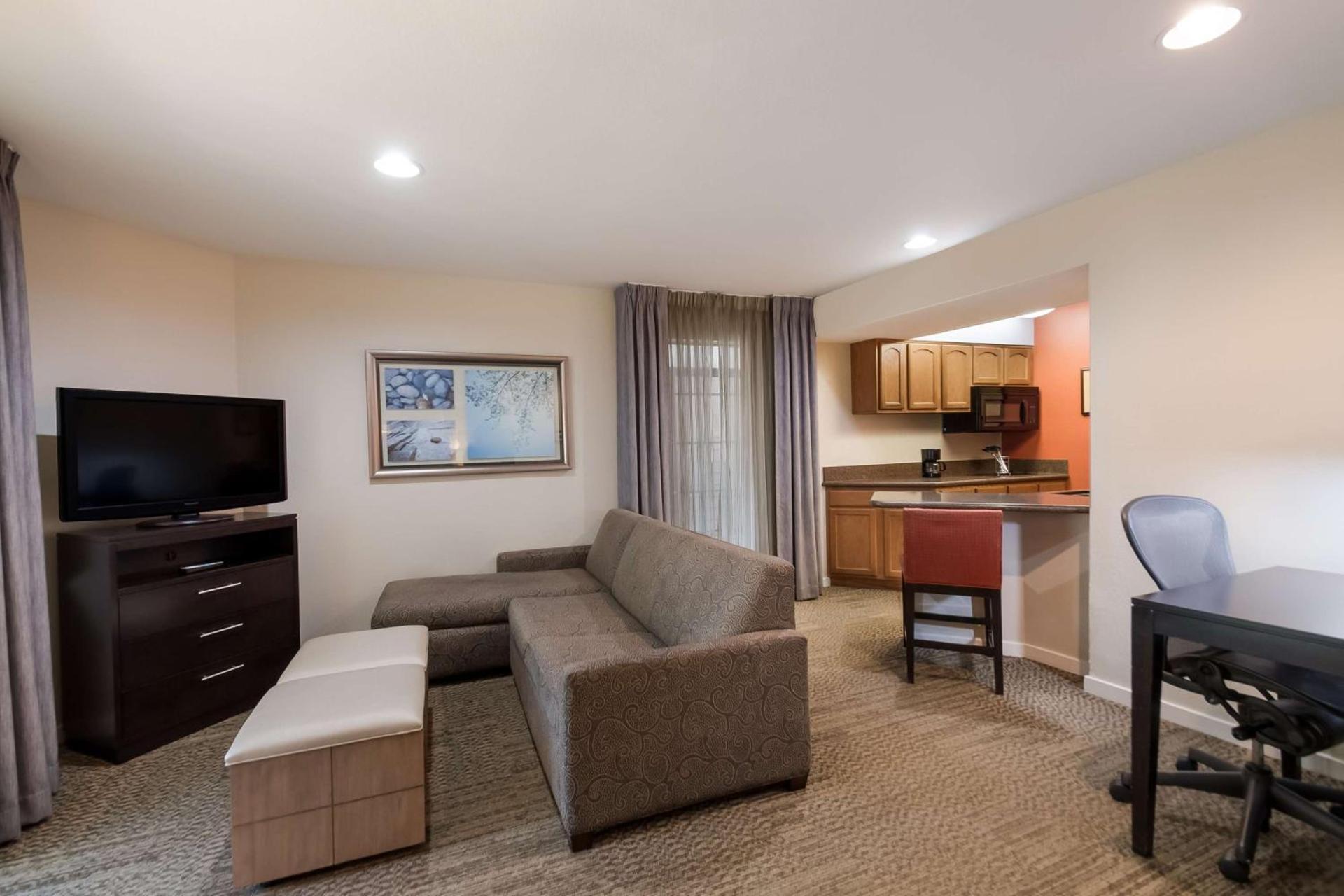 Sonesta ES Suites Dulles Airport photo 7