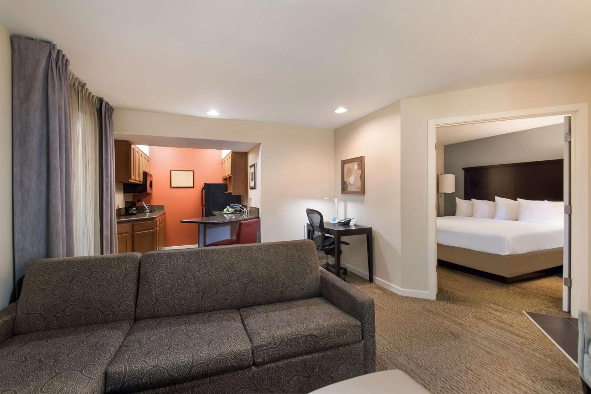 Sonesta ES Suites Dulles Airport photo 19