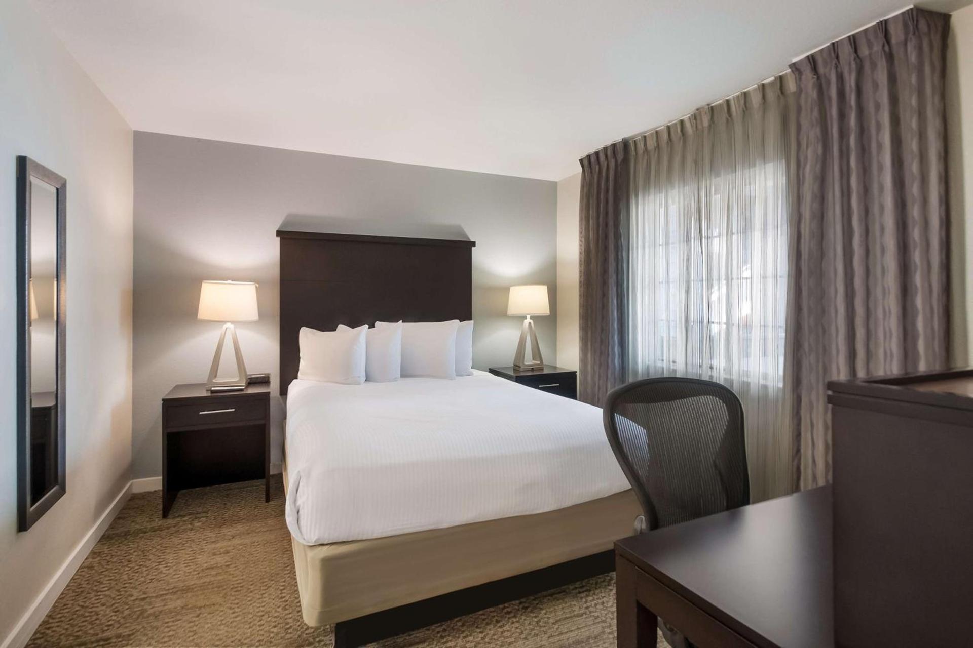 Sonesta ES Suites Dulles Airport photo 17