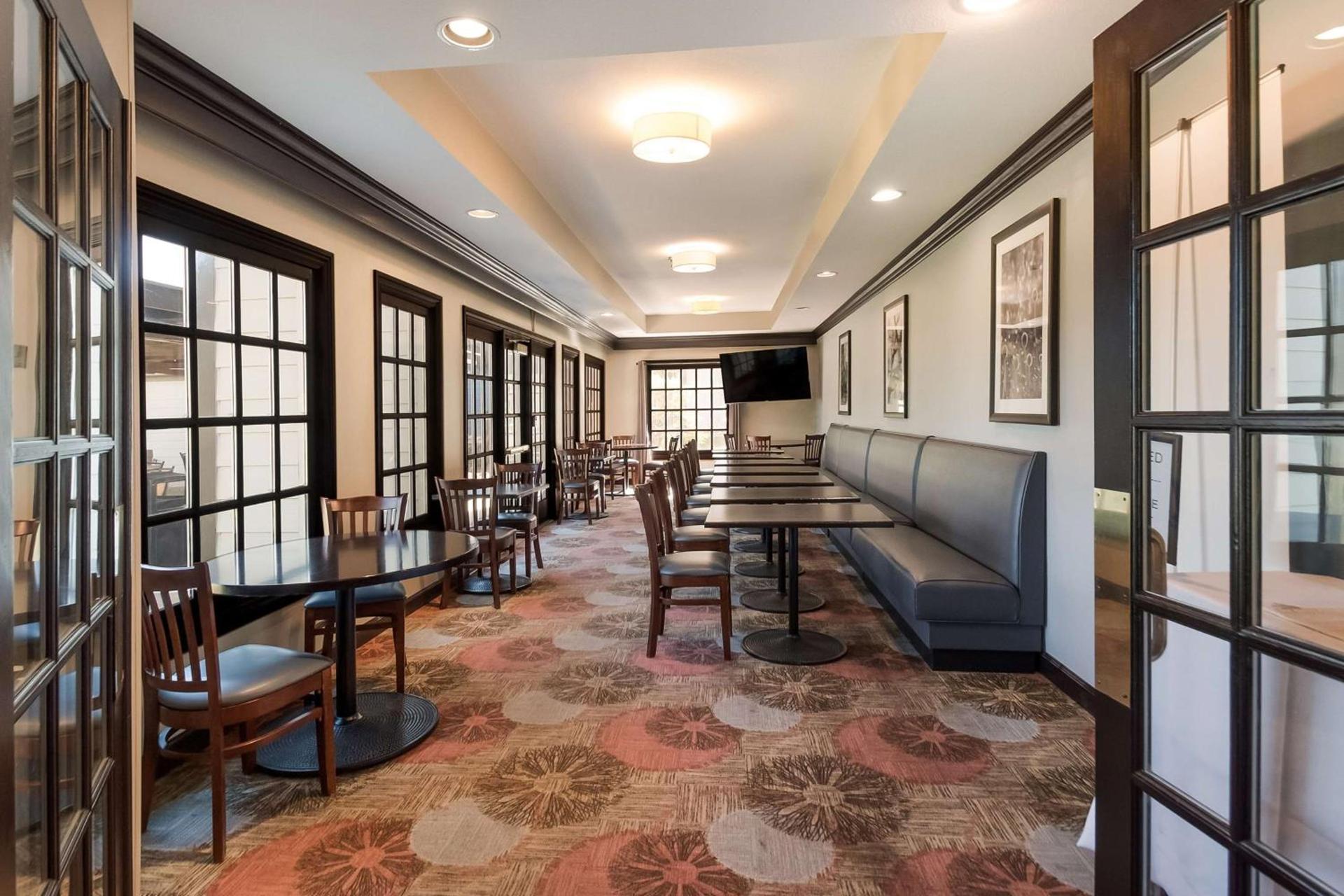 Sonesta ES Suites Dulles Airport photo 30