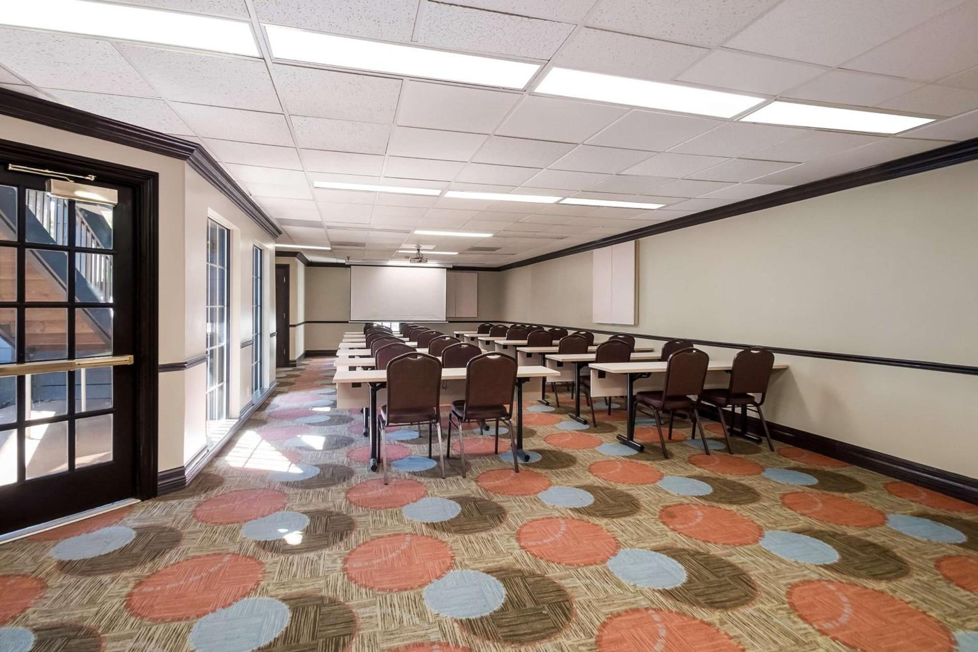 Sonesta ES Suites Dulles Airport photo 22