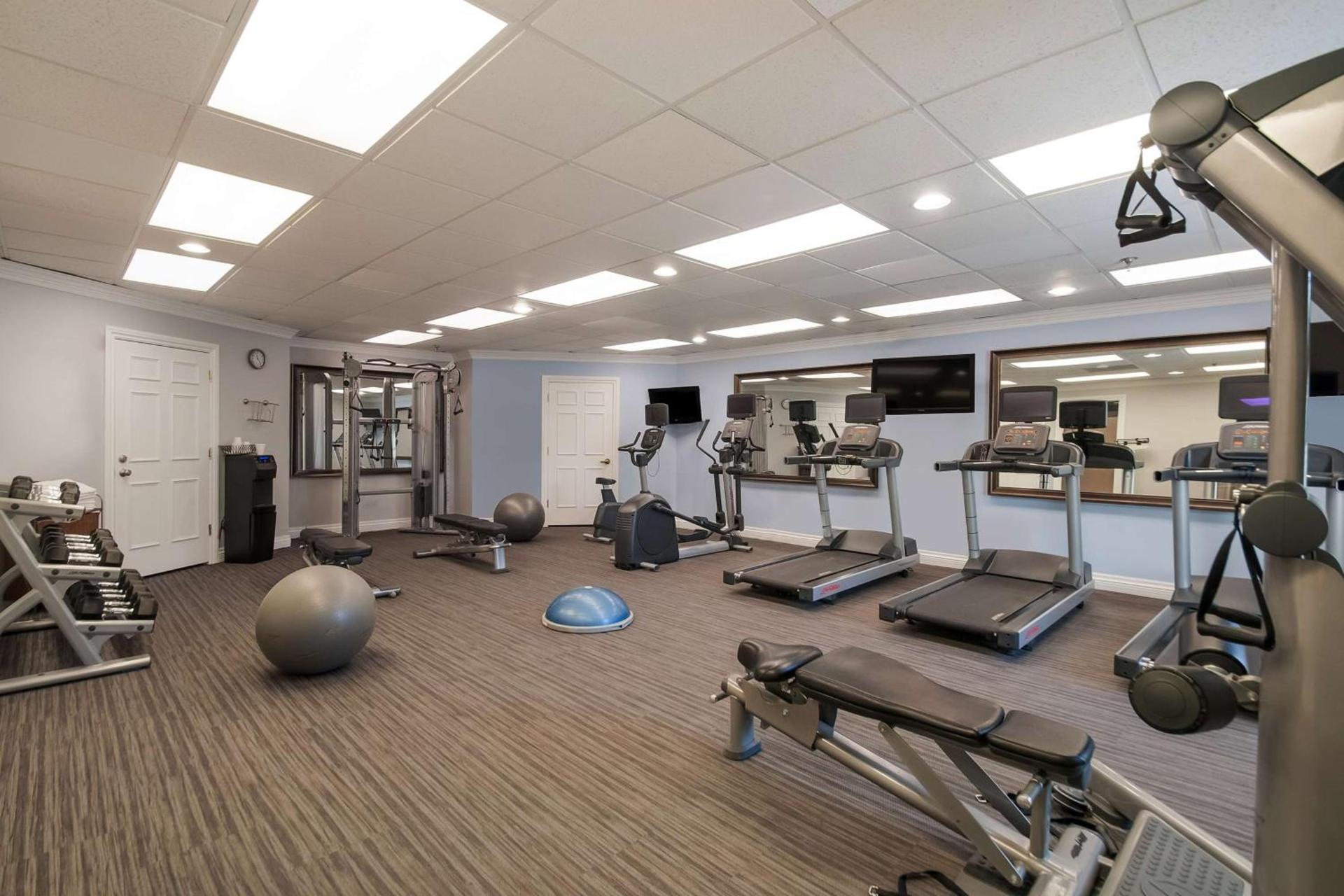 Sonesta ES Suites Dulles Airport photo 38