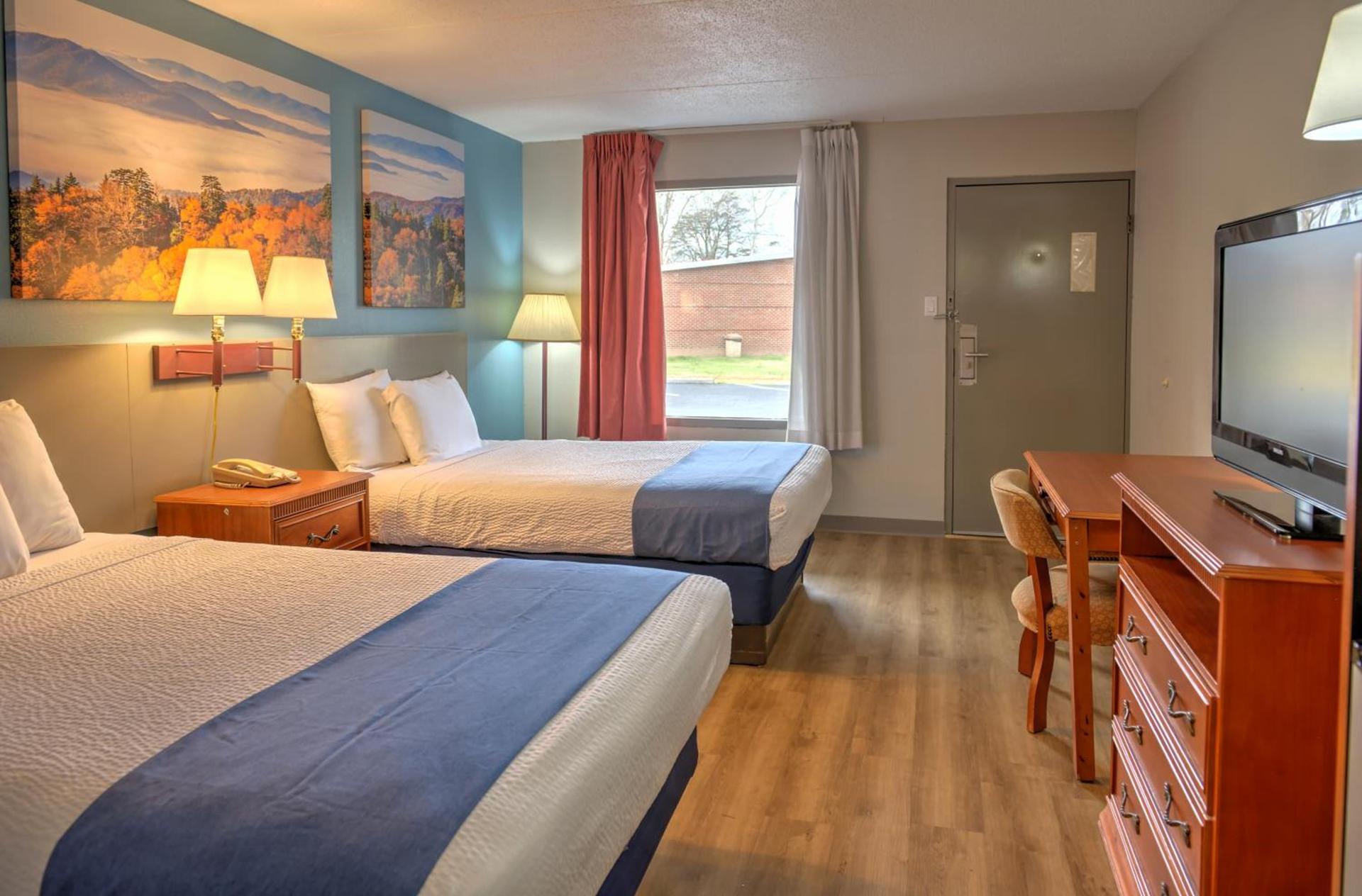 Days Inn by Wyndham Harriman photo 33