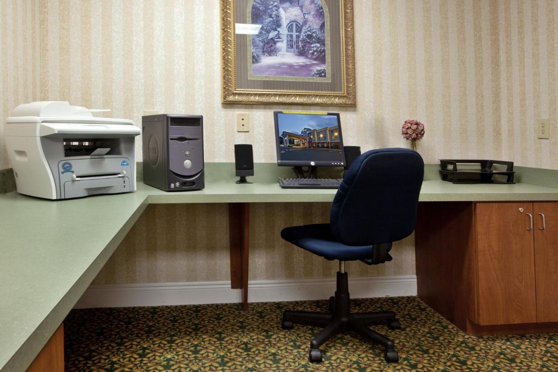 Holiday Inn Express and Suites Thomasville by IHG photo 21