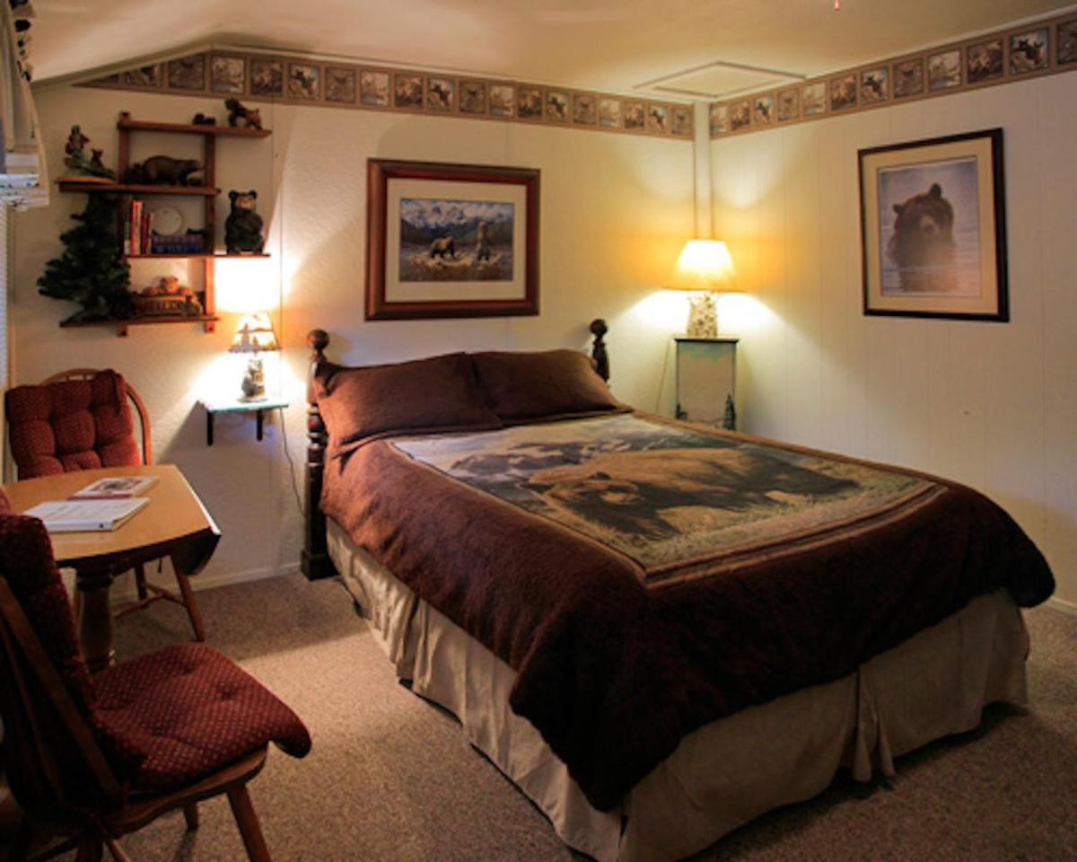 Silver Pines Lodge photo 73