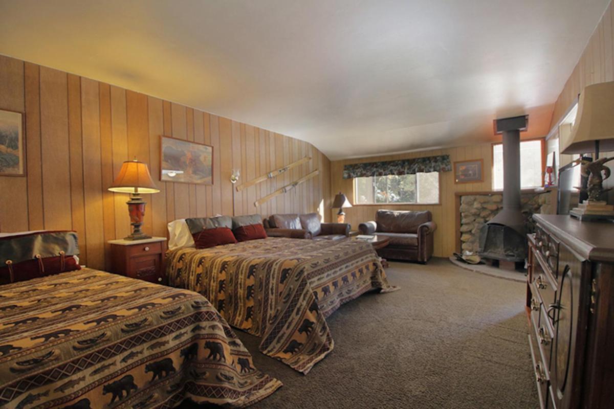Silver Pines Lodge photo 78