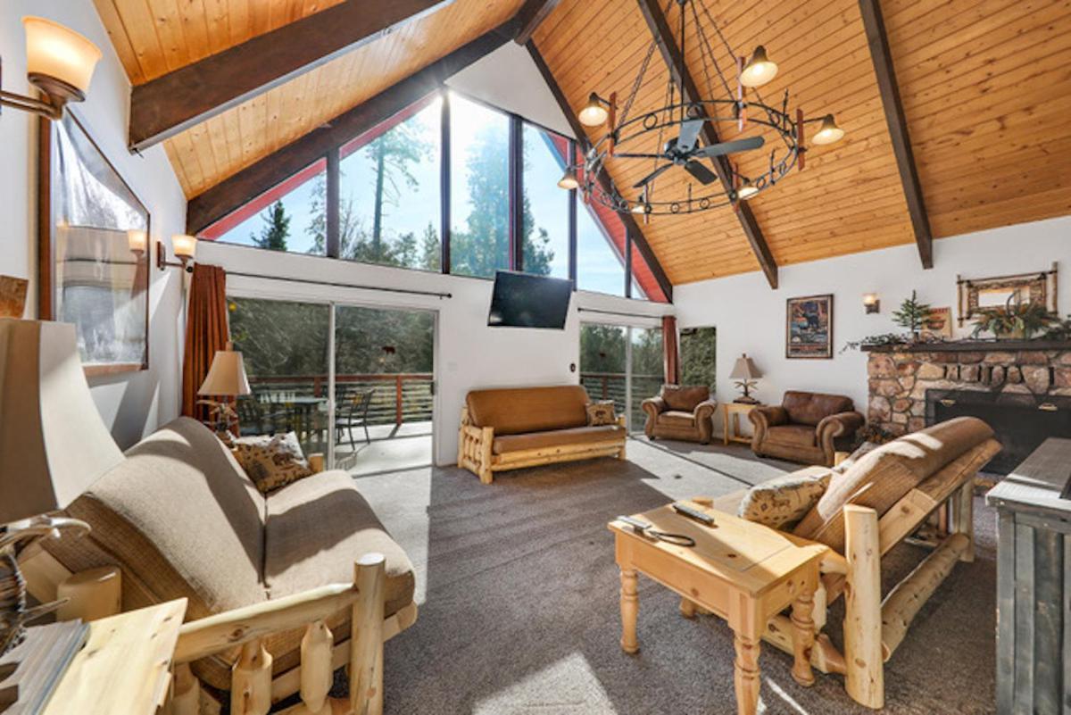Silver Pines Lodge photo 91