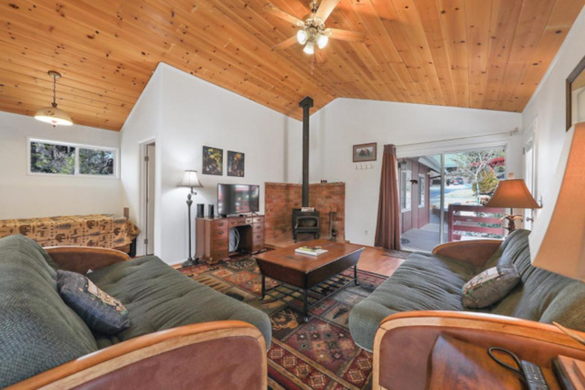 Silver Pines Lodge photo 97