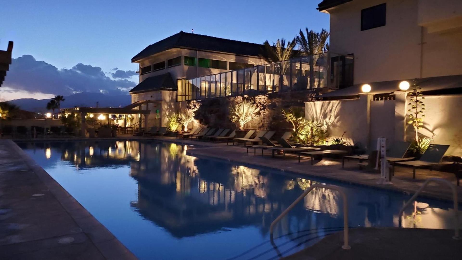 Azure Palm Hot Springs photo 7