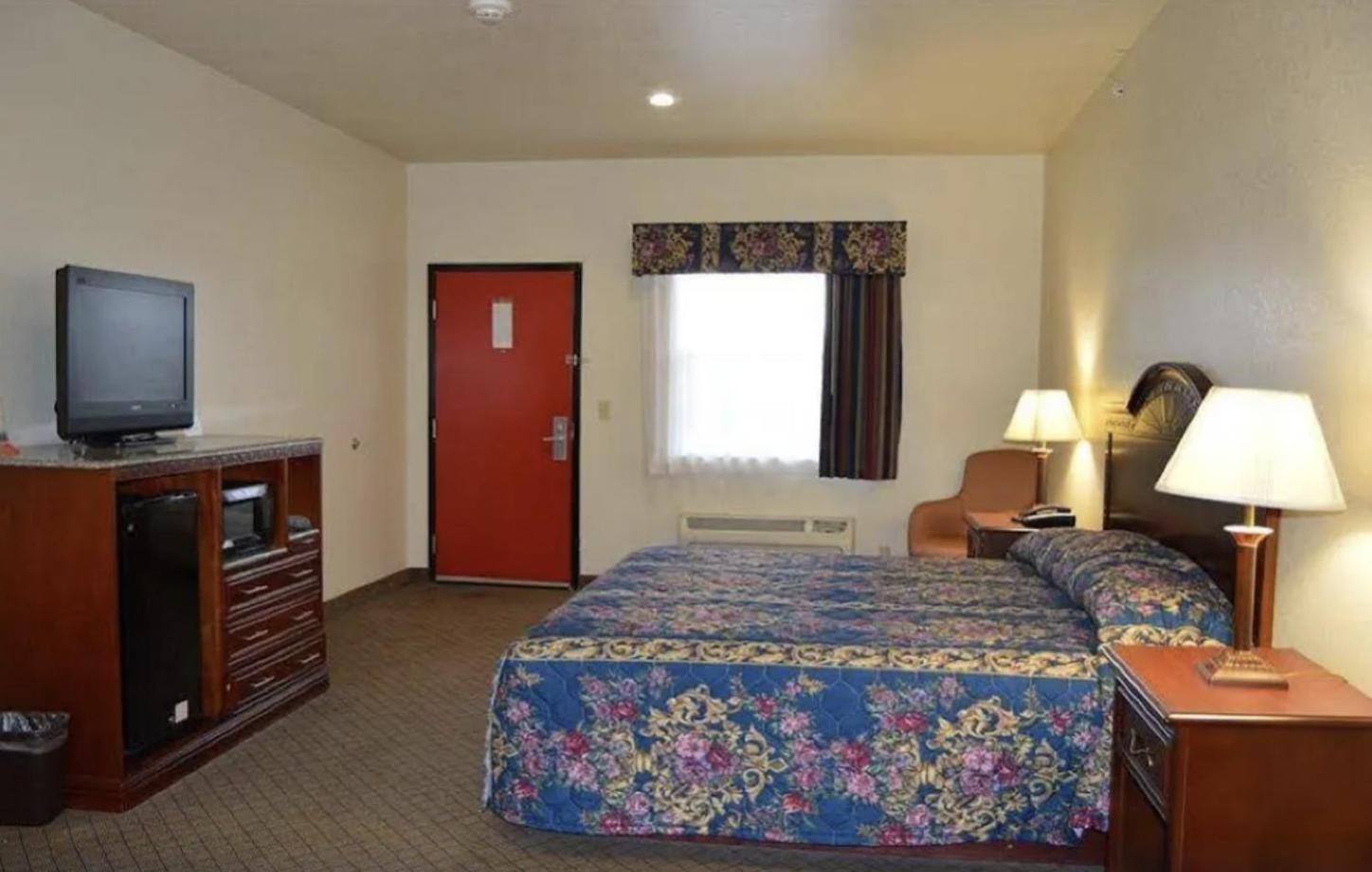 HiWay Inn Express Kiowa Hwy 69 photo 4