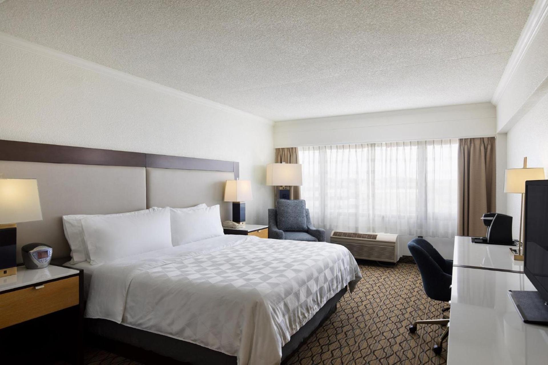 Holiday Inn Clark - Newark by IHG photo 16