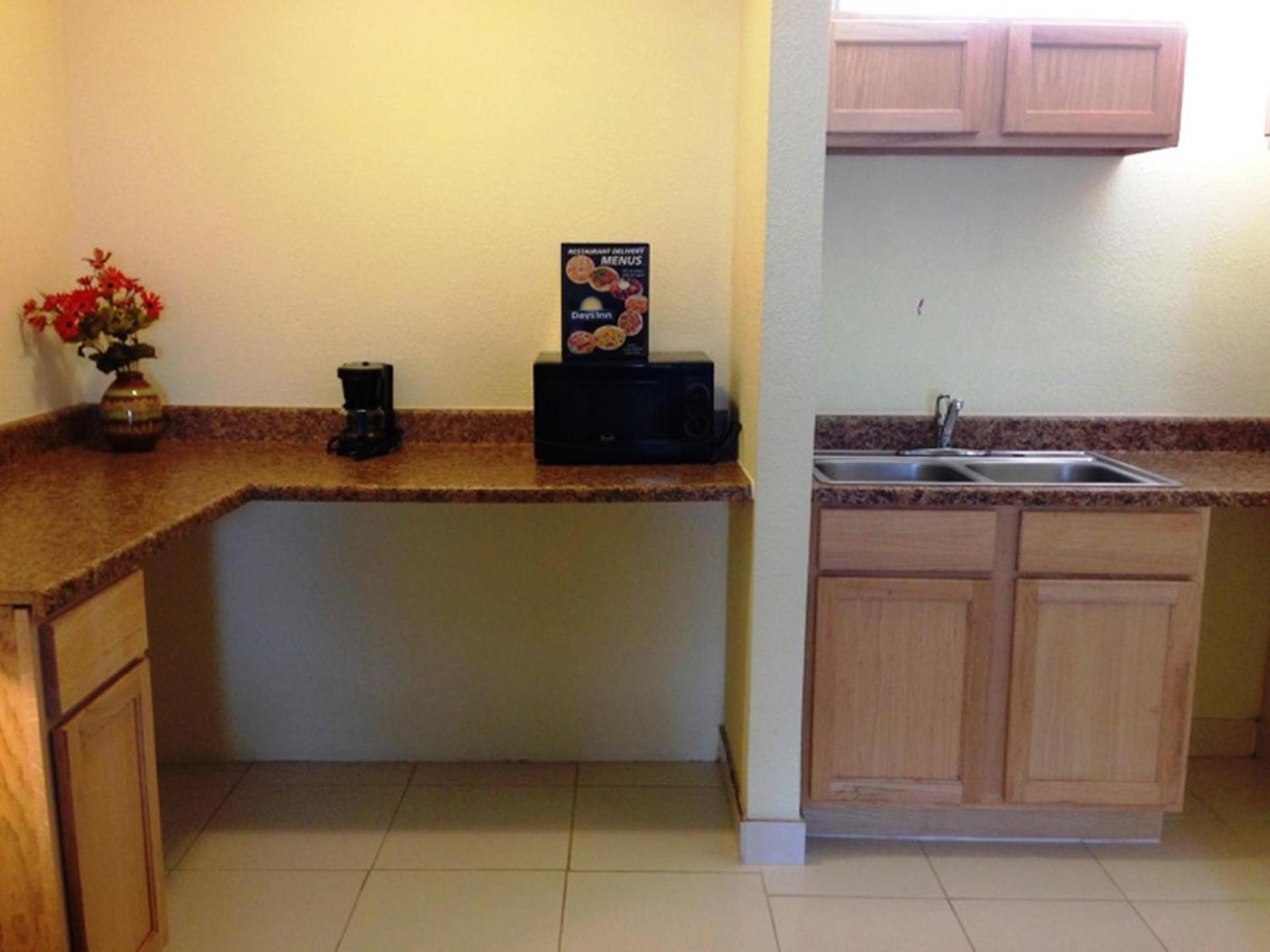 SureStay by Best Western Irving Grapevine DFW North photo 6