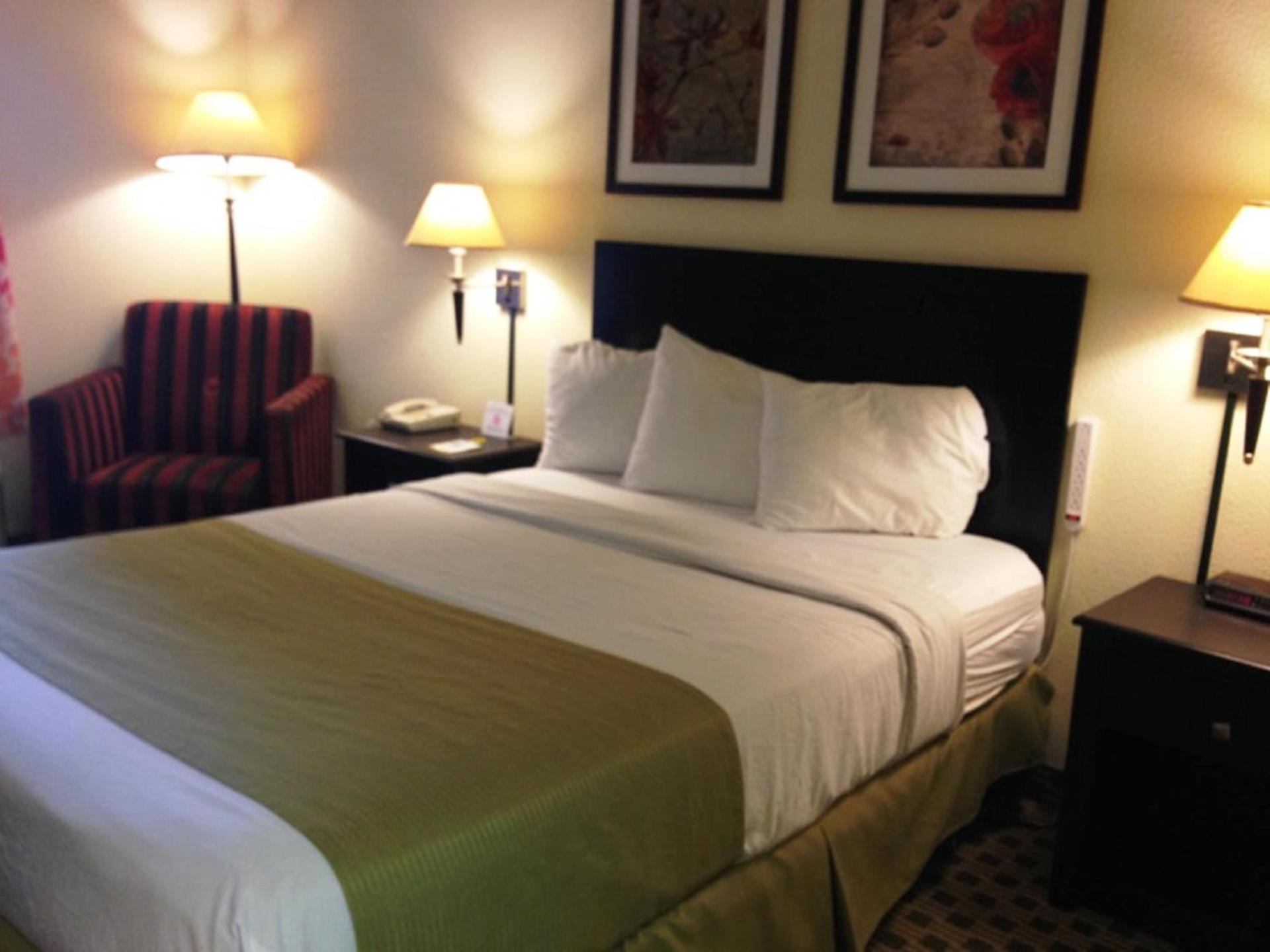 SureStay by Best Western Irving Grapevine DFW North photo 16