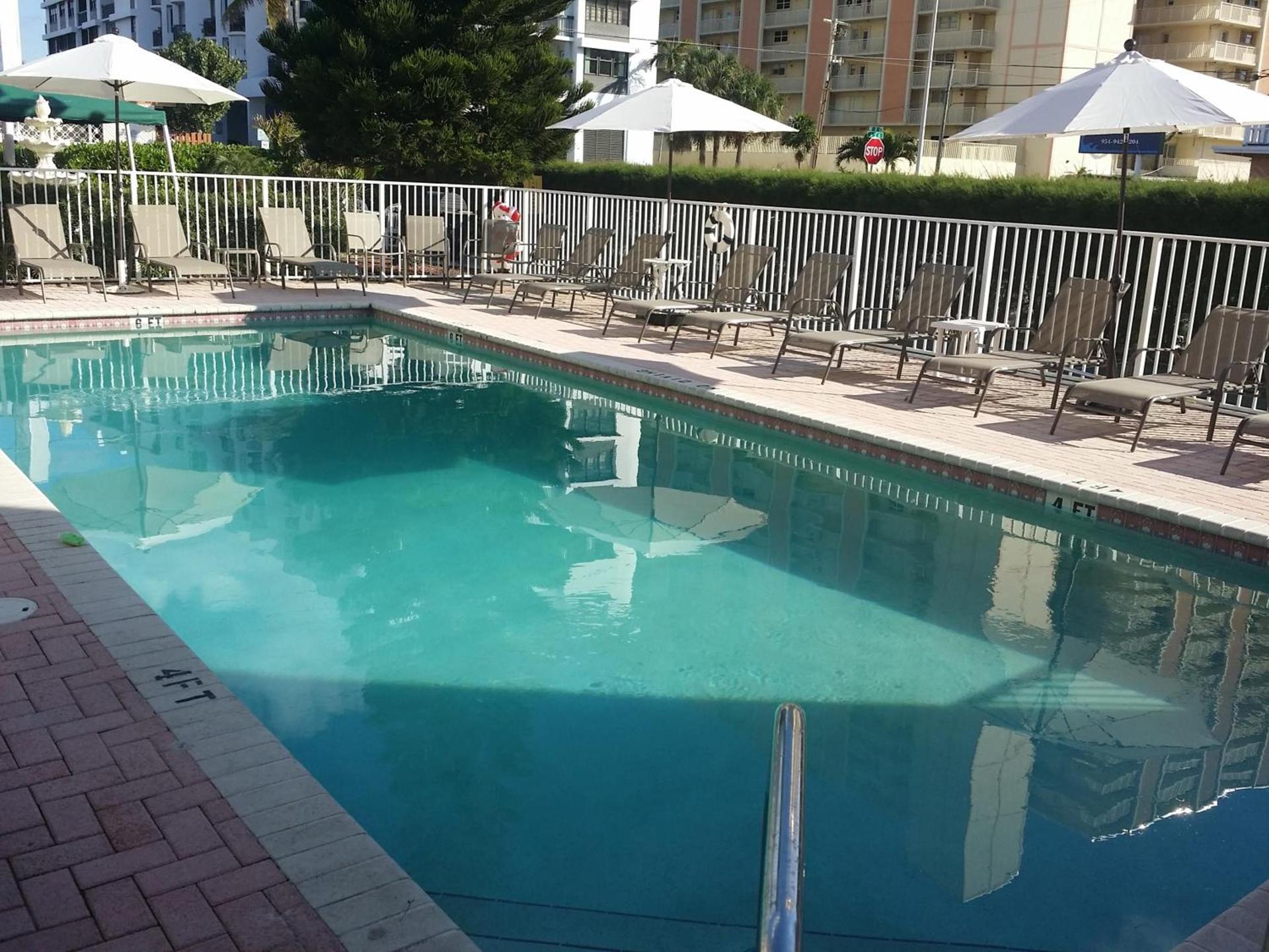 Shores Terrace photo 1
