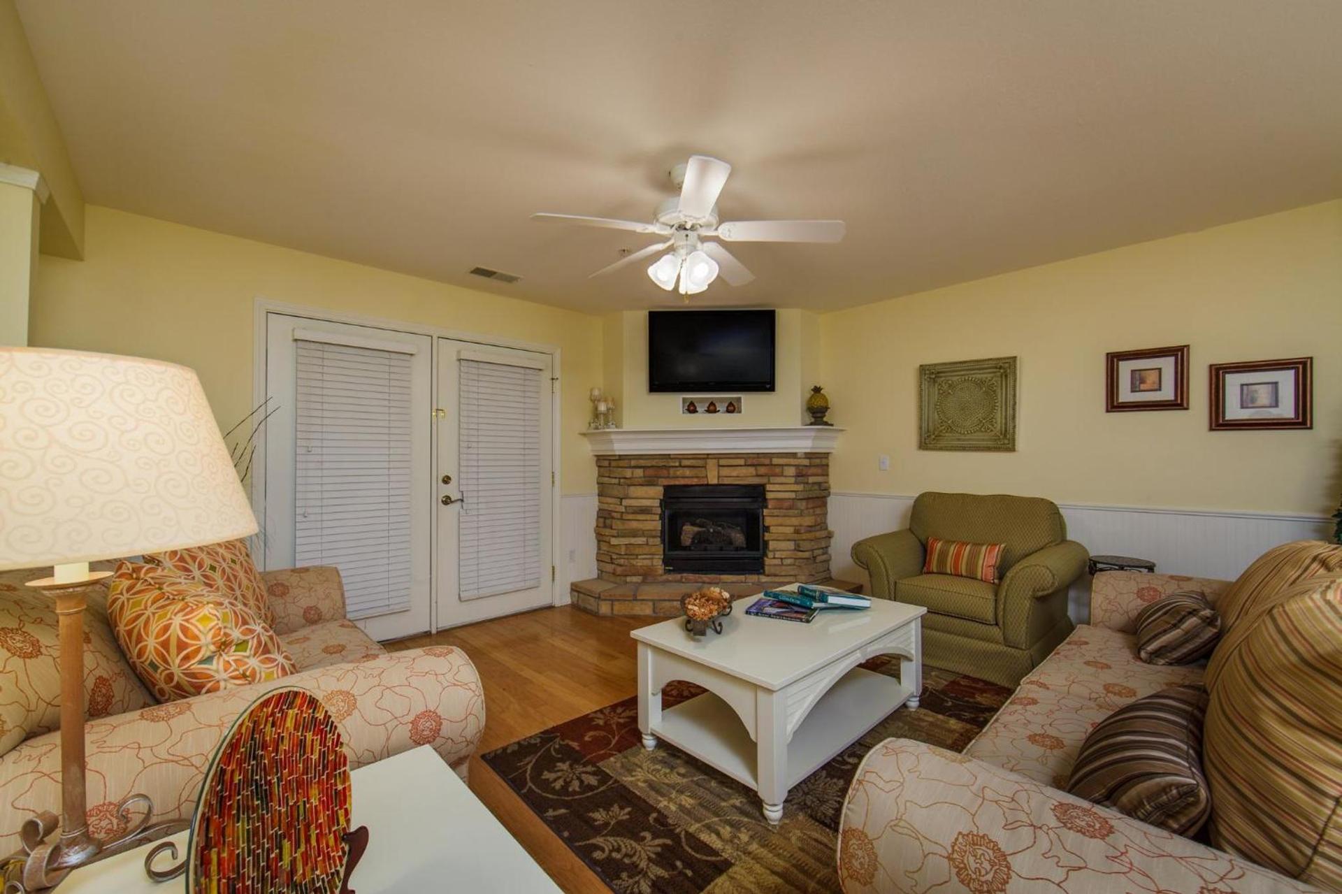 Holiday Inn Club Vacations Holiday Hills Resort at Branson photo 27