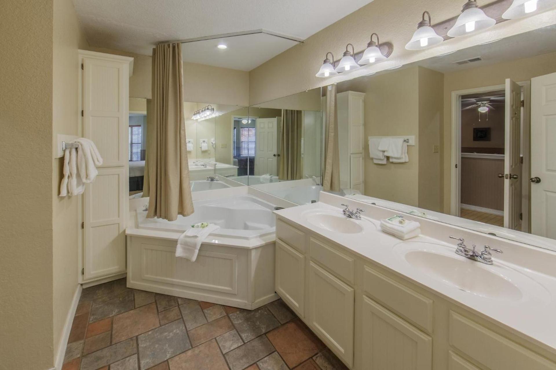 Holiday Inn Club Vacations Villages Resort at Lake Palestine photo 46