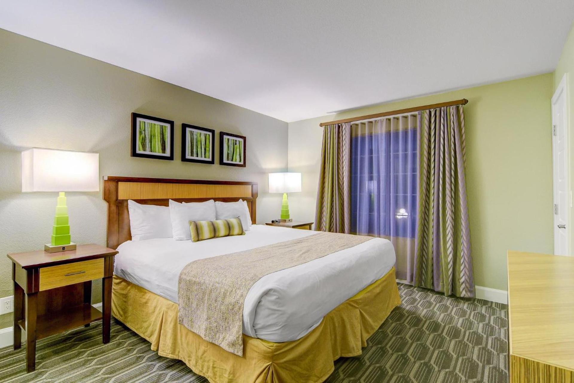 Holiday Inn Club Vacations at Desert Club Resort photo 46