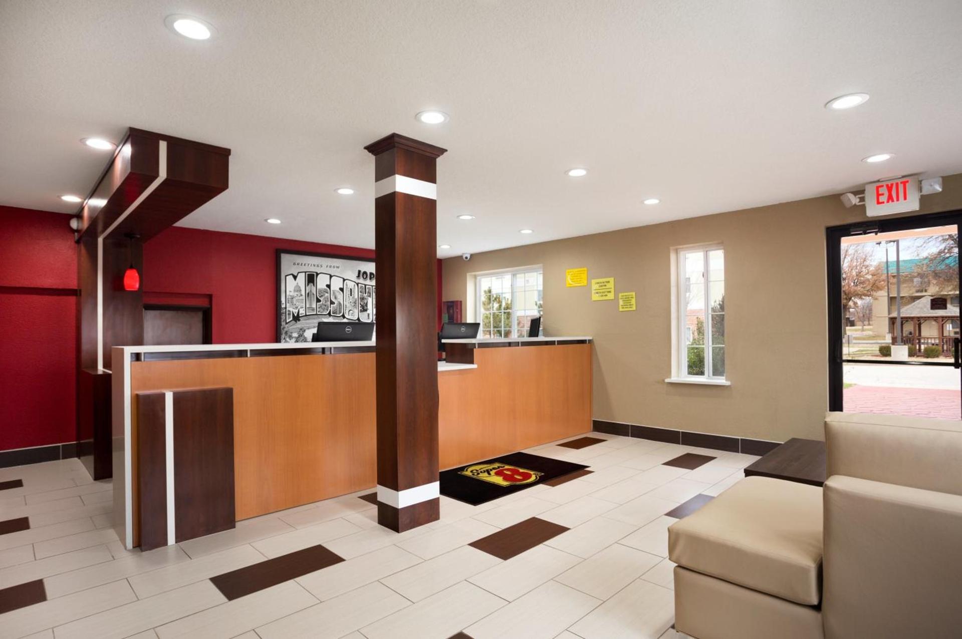 Super 8 by Wyndham Joplin photo 17