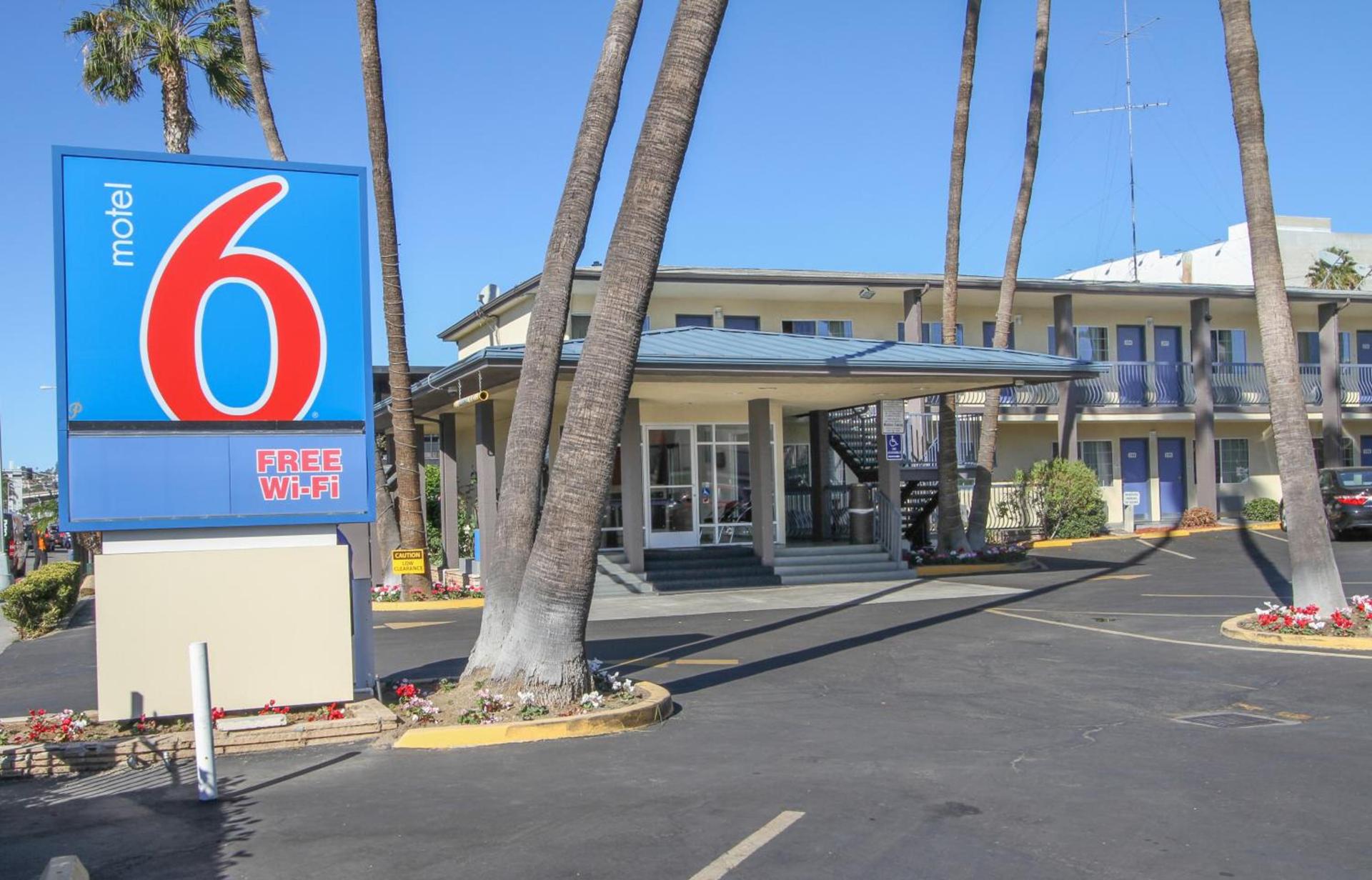 Motel 6 San Diego, CA Airport Harbor photo 22