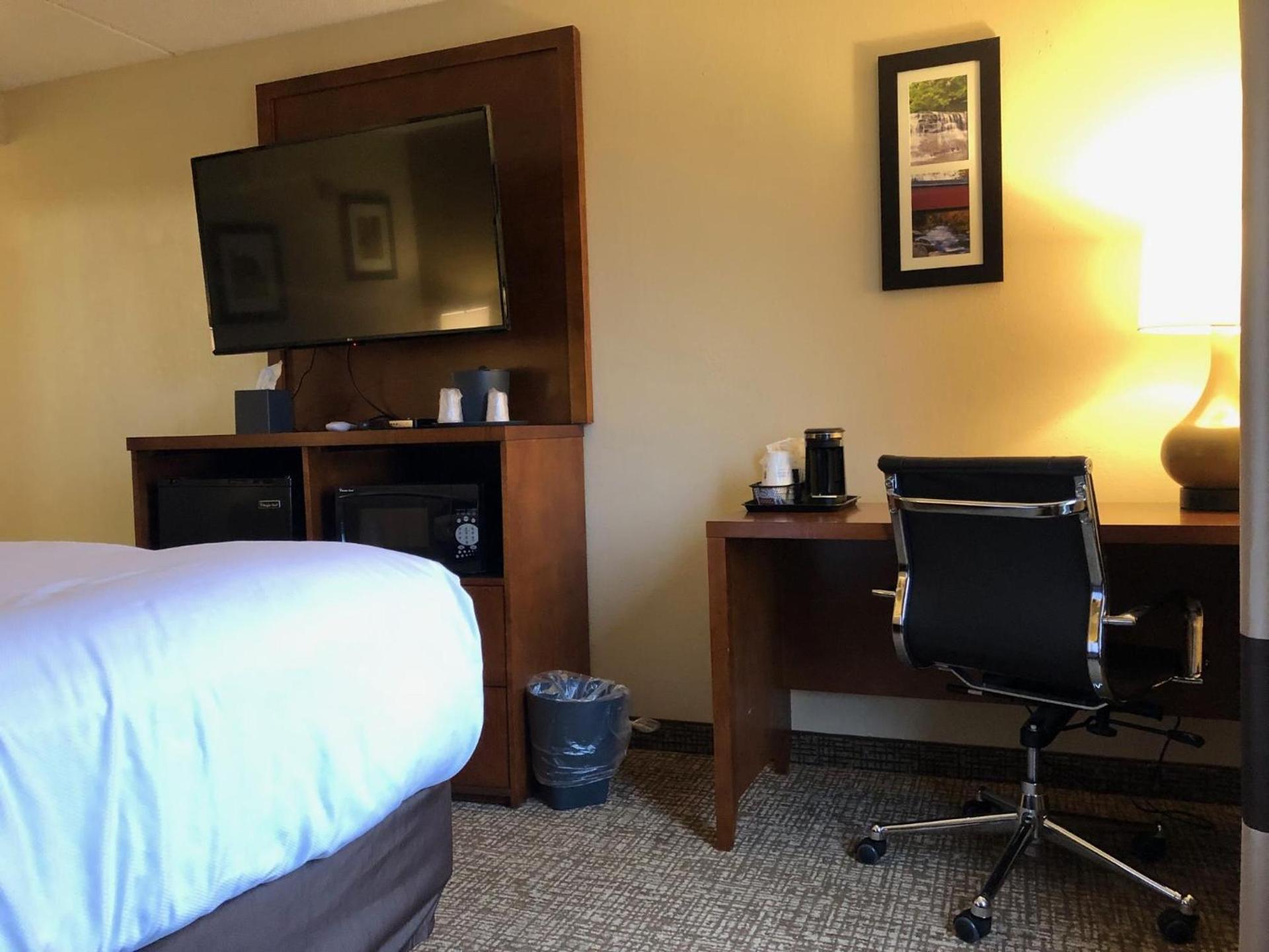 Wingate by Wyndham Grove City photo 15
