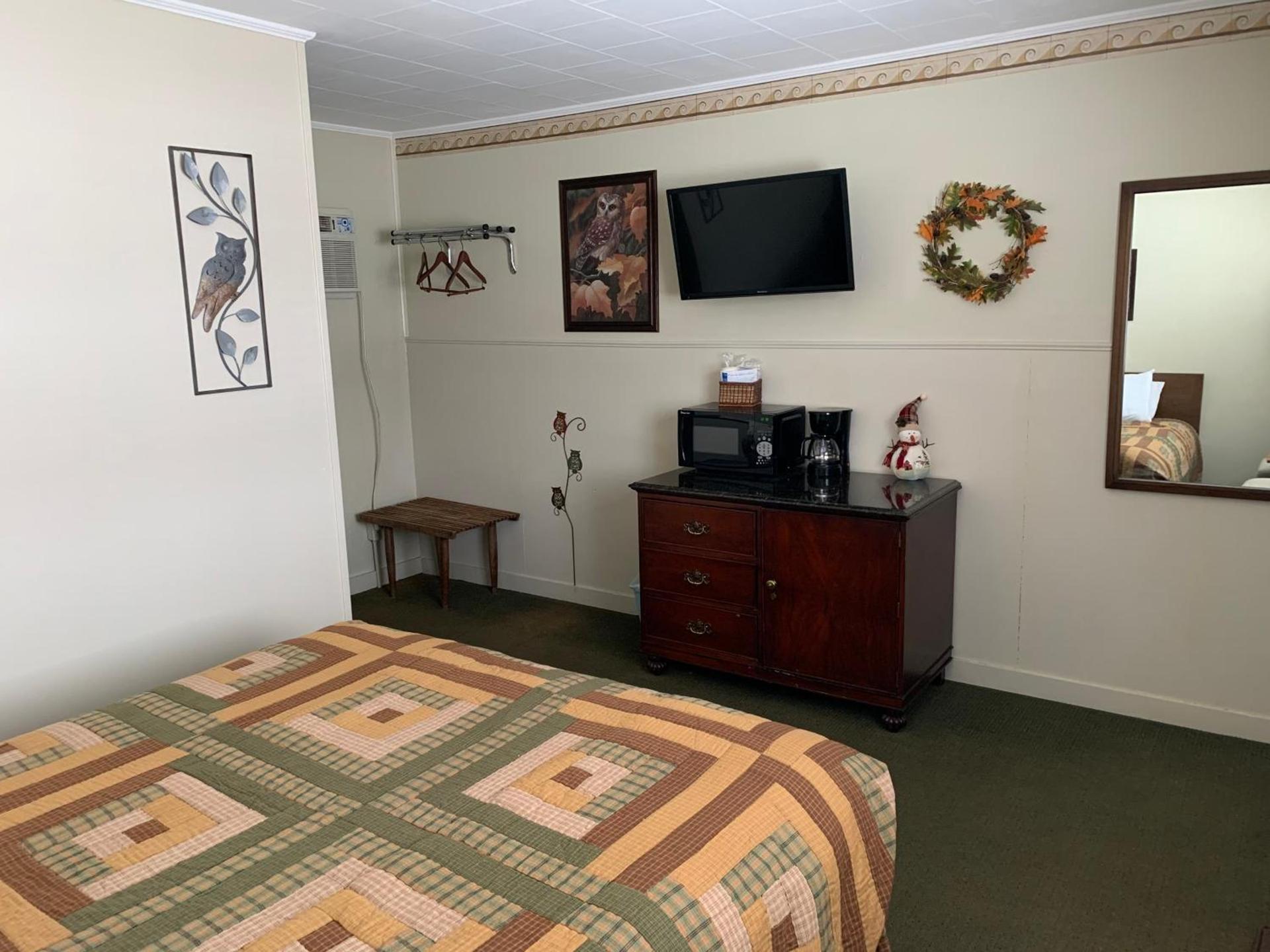 carrollmotel and cottages photo 39