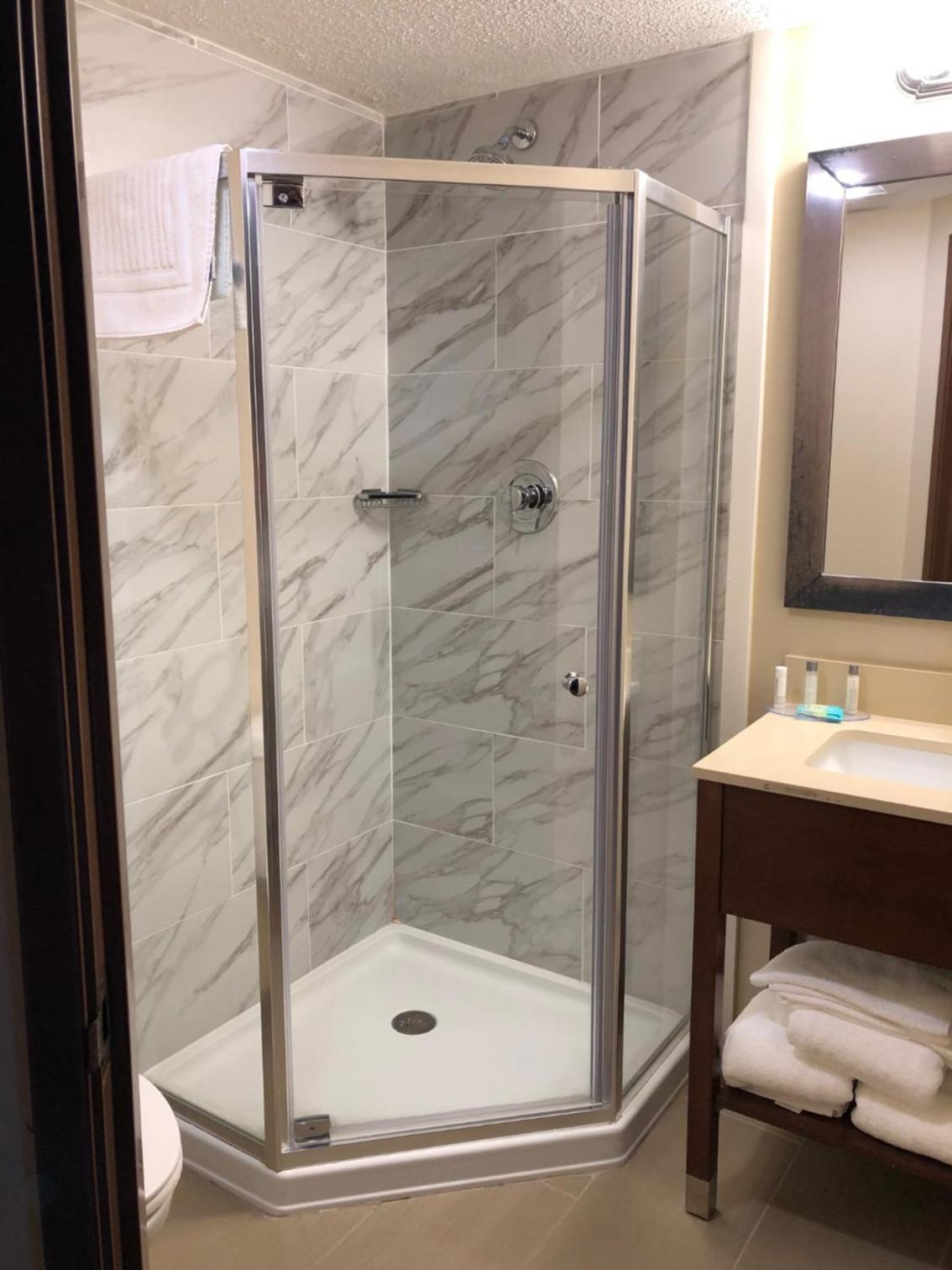 Wingate by Wyndham Grove City photo 27