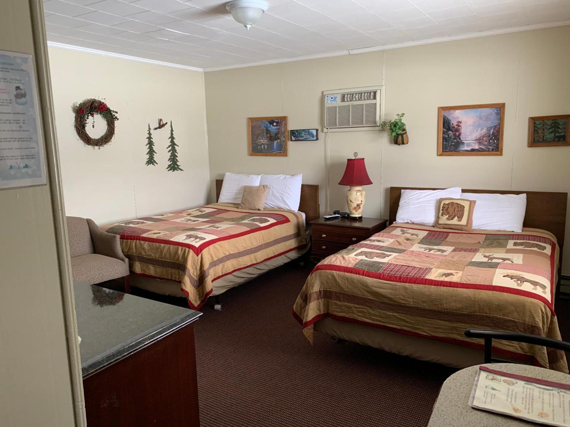 carrollmotel and cottages photo 34