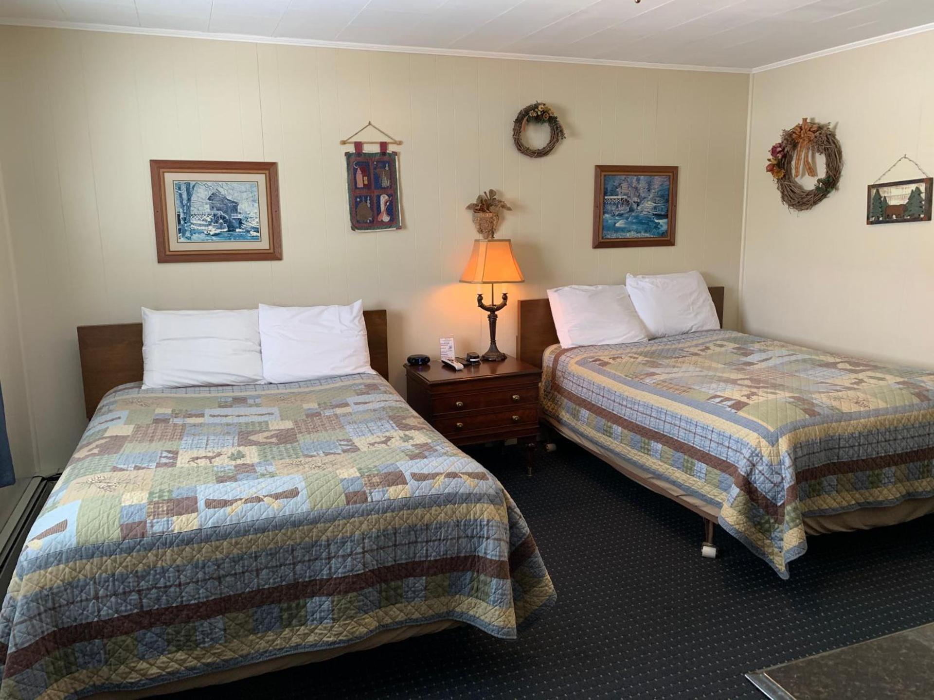 carrollmotel and cottages photo 36