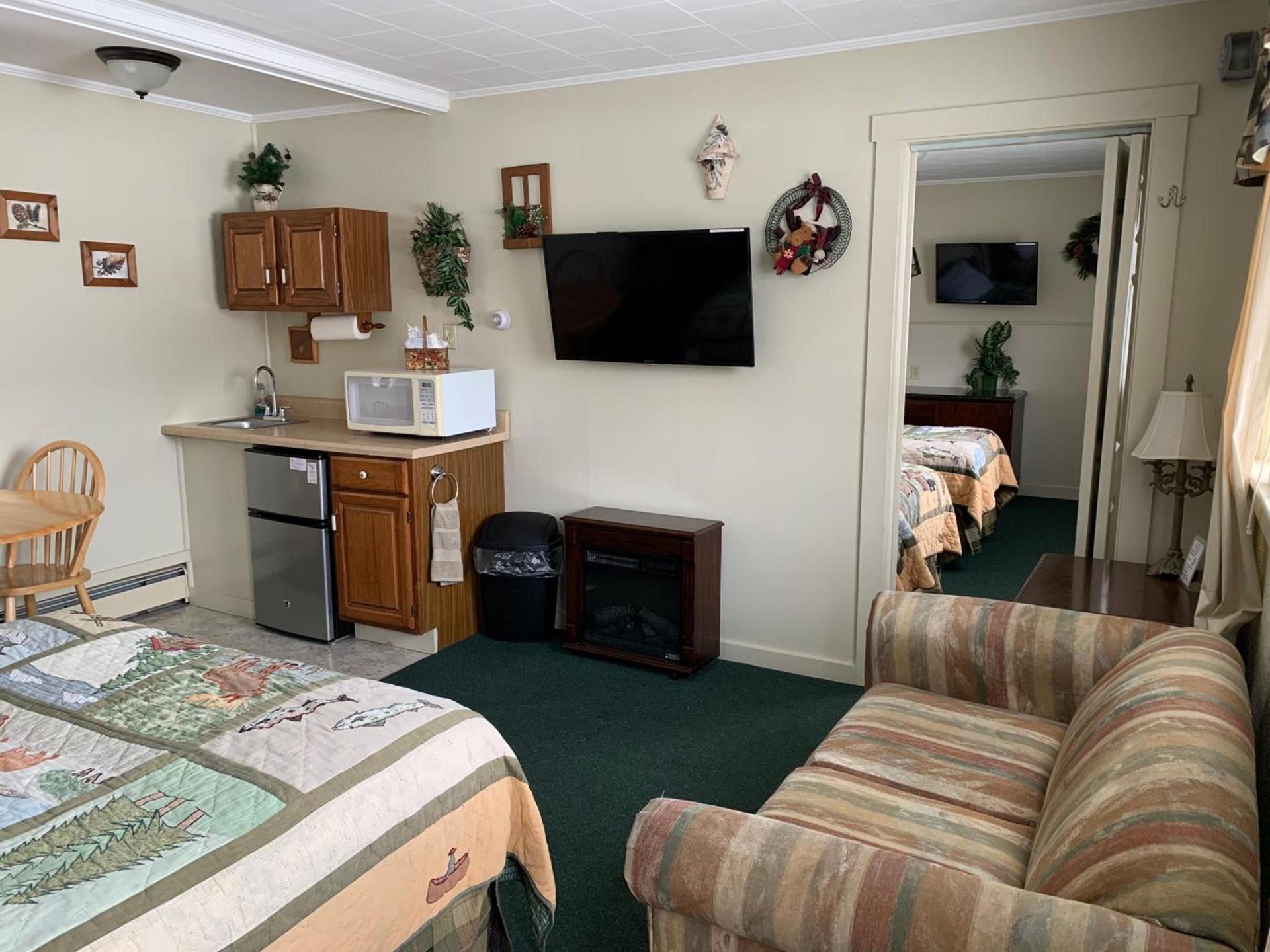 carrollmotel and cottages photo 14
