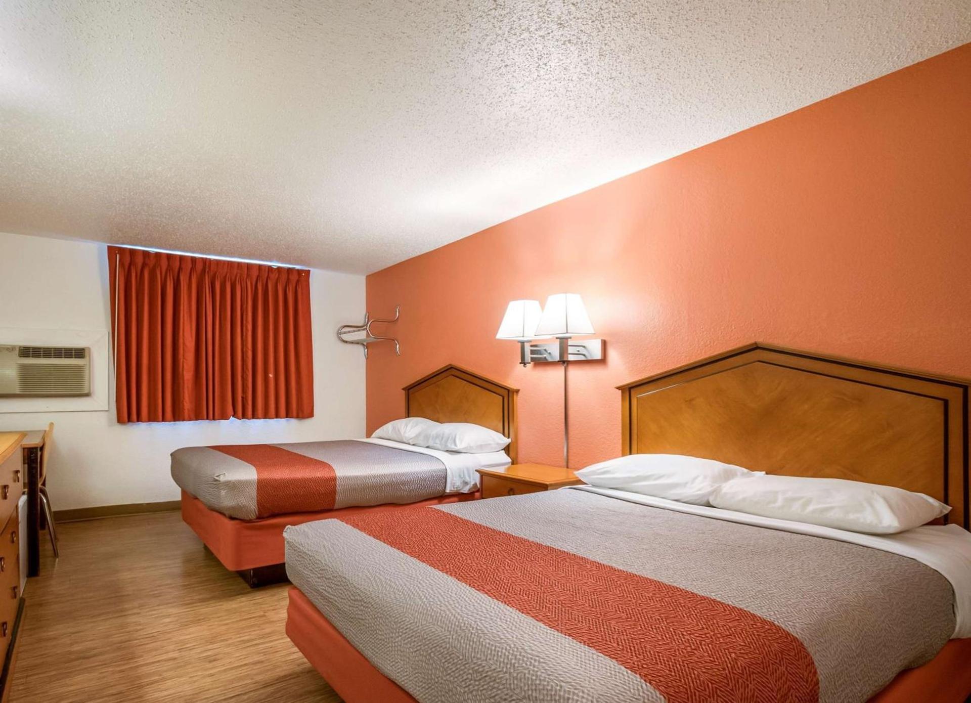 Motel 6-Albert Lea, MN photo 4