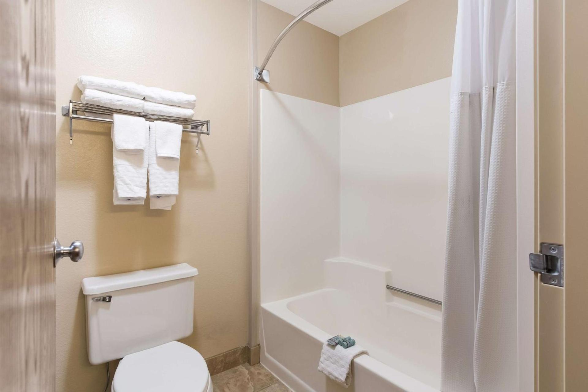 Best Western Empire Towers photo 39