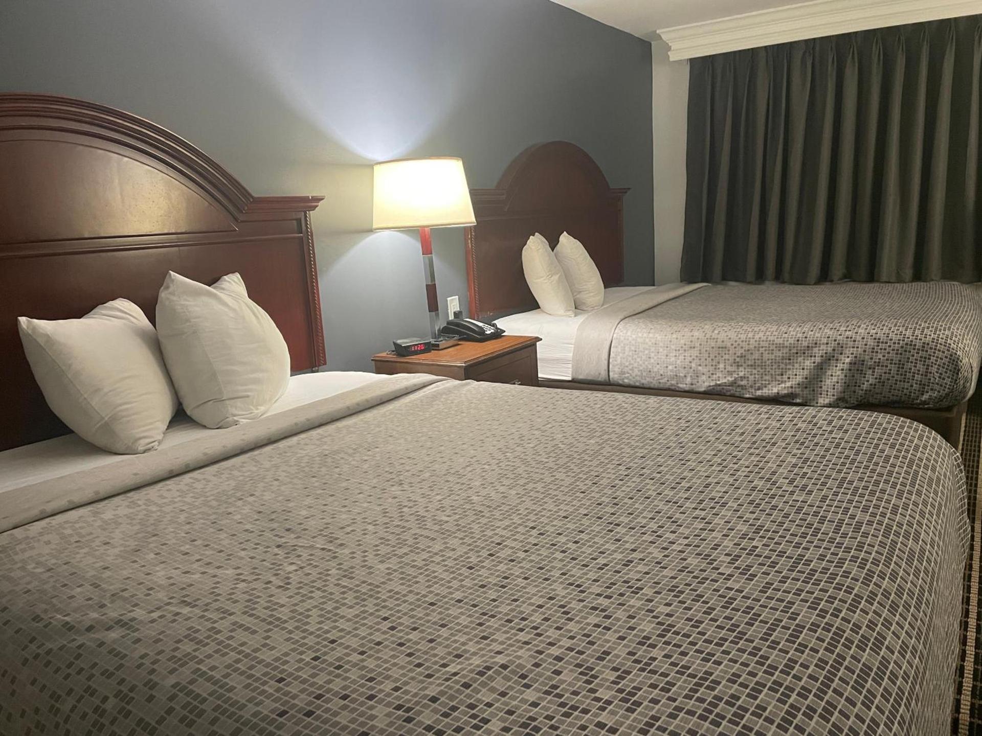 Econo Lodge Jefferson Hills Hwy 51 photo 12