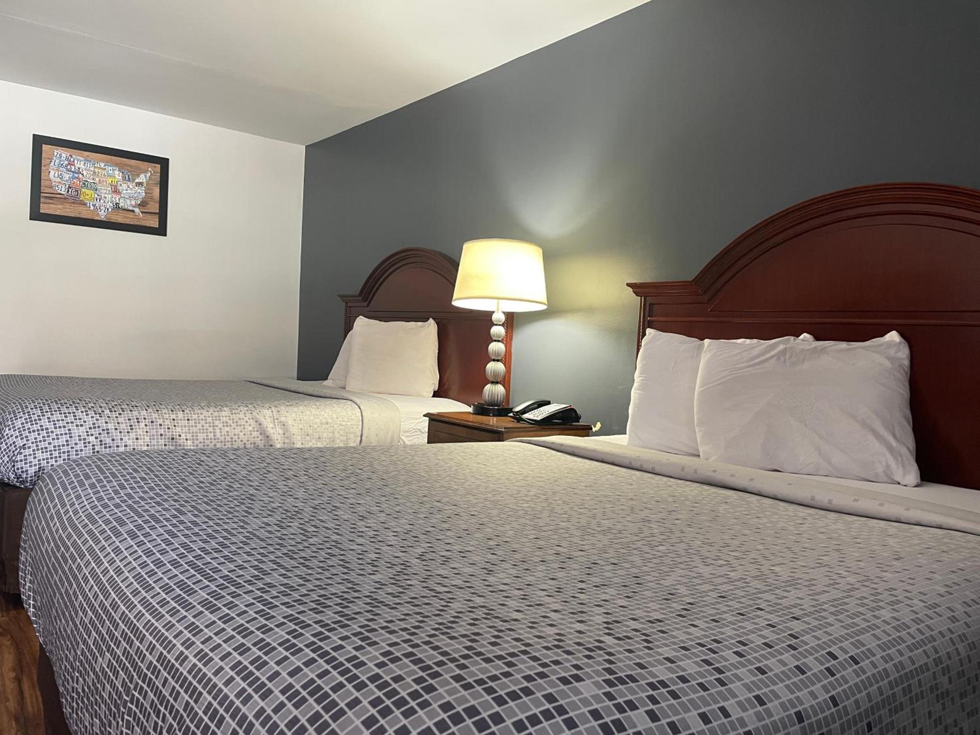 Econo Lodge Jefferson Hills Hwy 51 photo 32