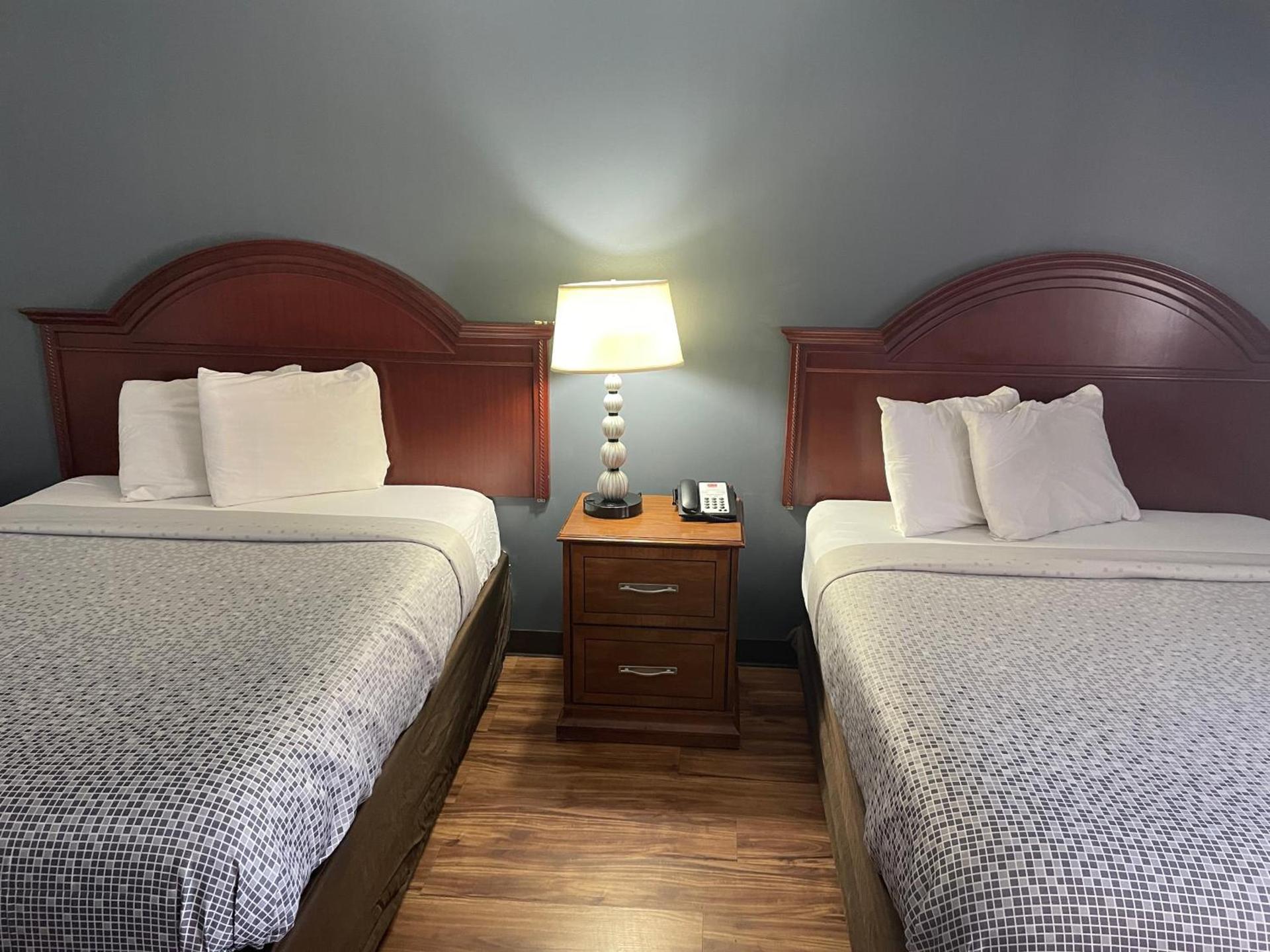 Econo Lodge Jefferson Hills Hwy 51 photo 33